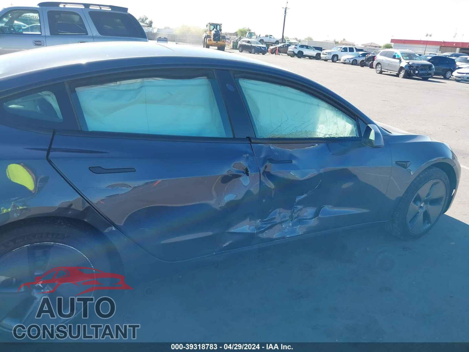 TESLA MODEL 3 2021 - 5YJ3E1EA8MF100151