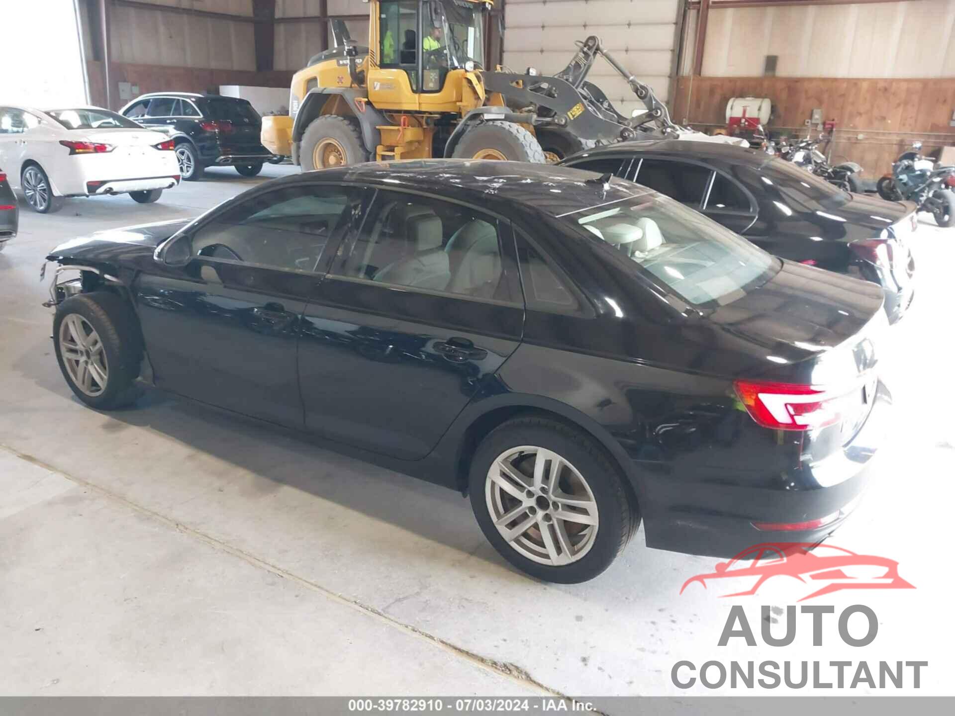 AUDI A4 2017 - WAUANAF43HN030644