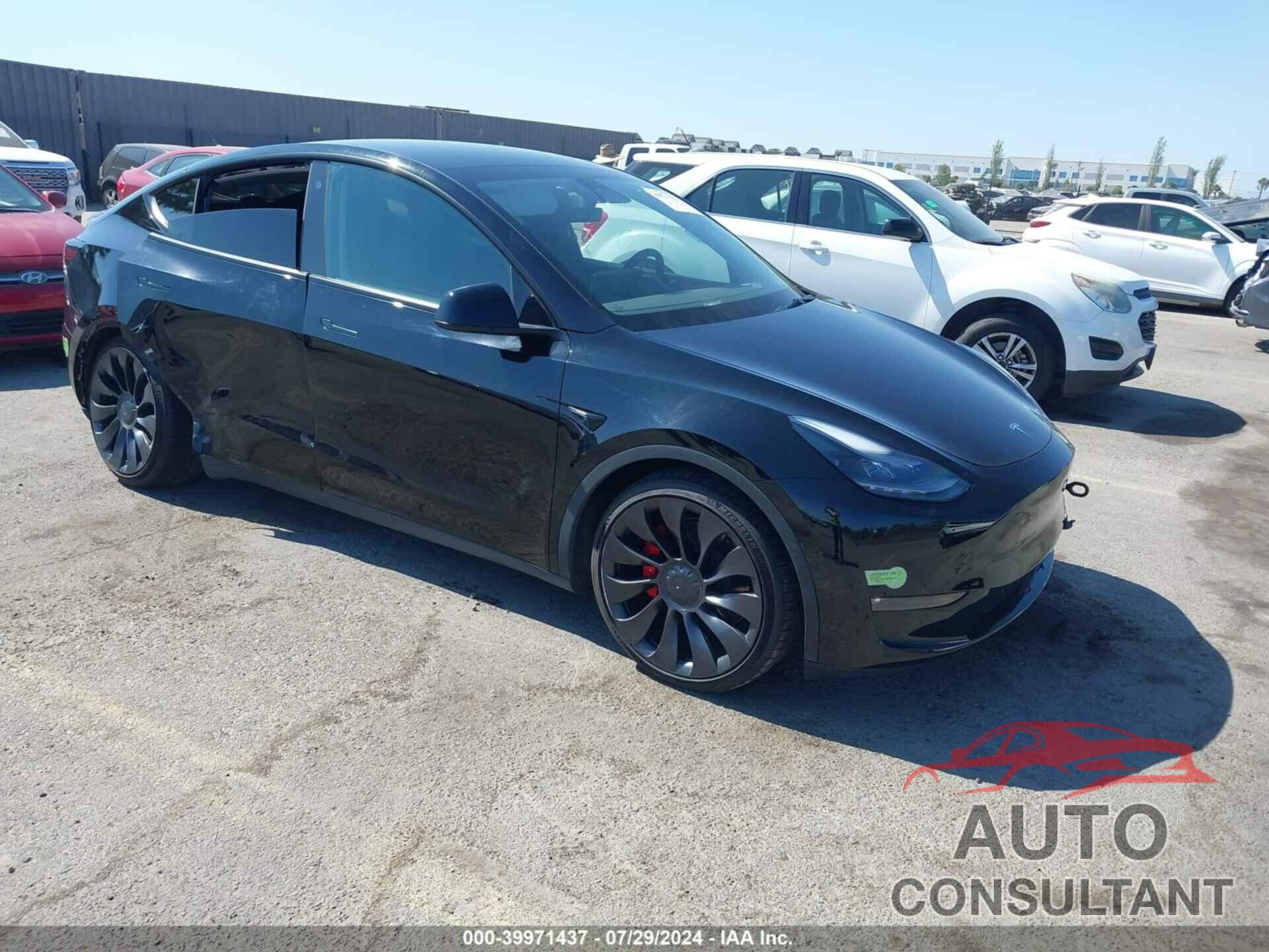 TESLA MODEL Y 2023 - 7SAYGDEF1PF682940