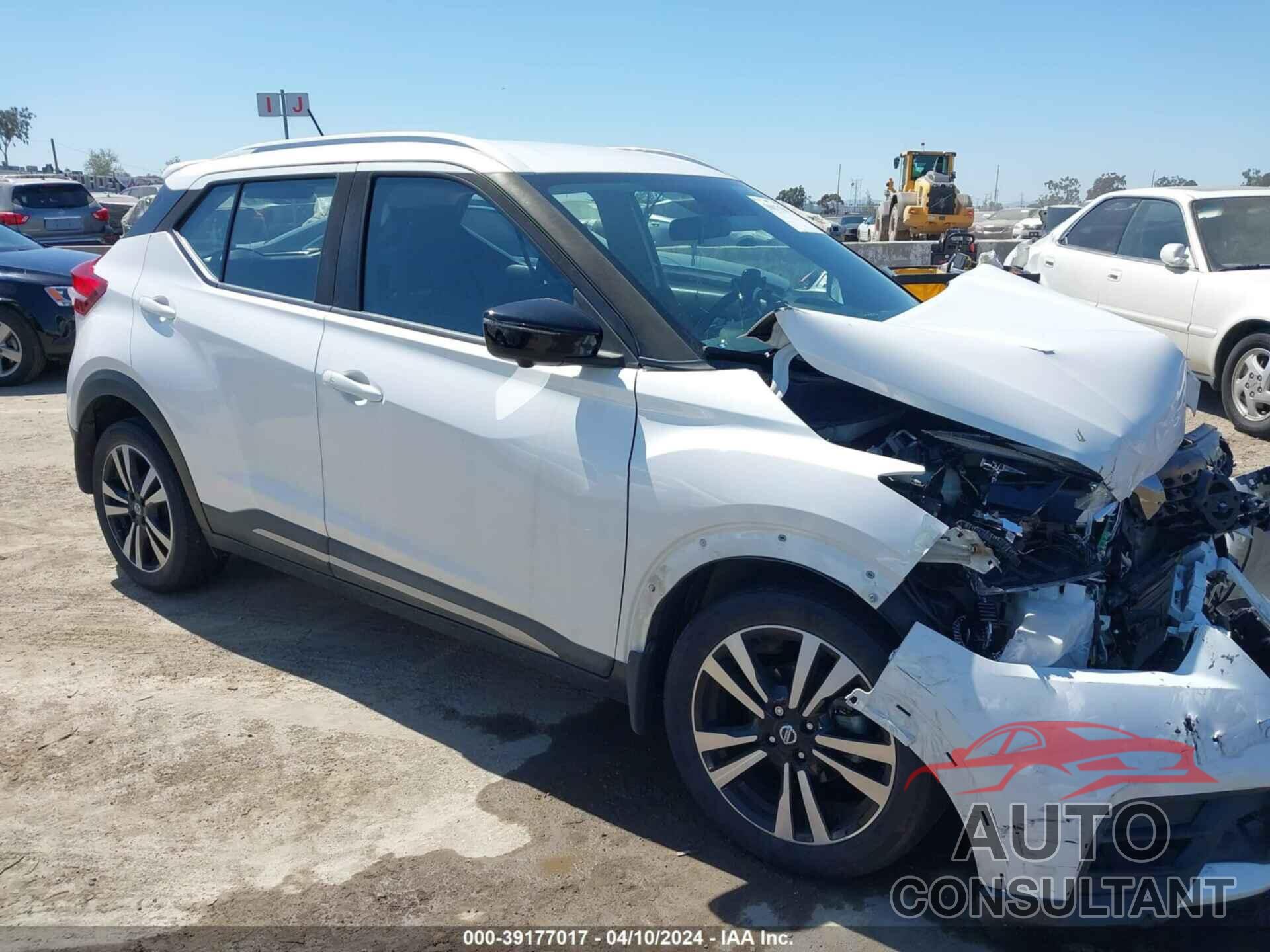 NISSAN KICKS 2019 - 3N1CP5CU1KL470776