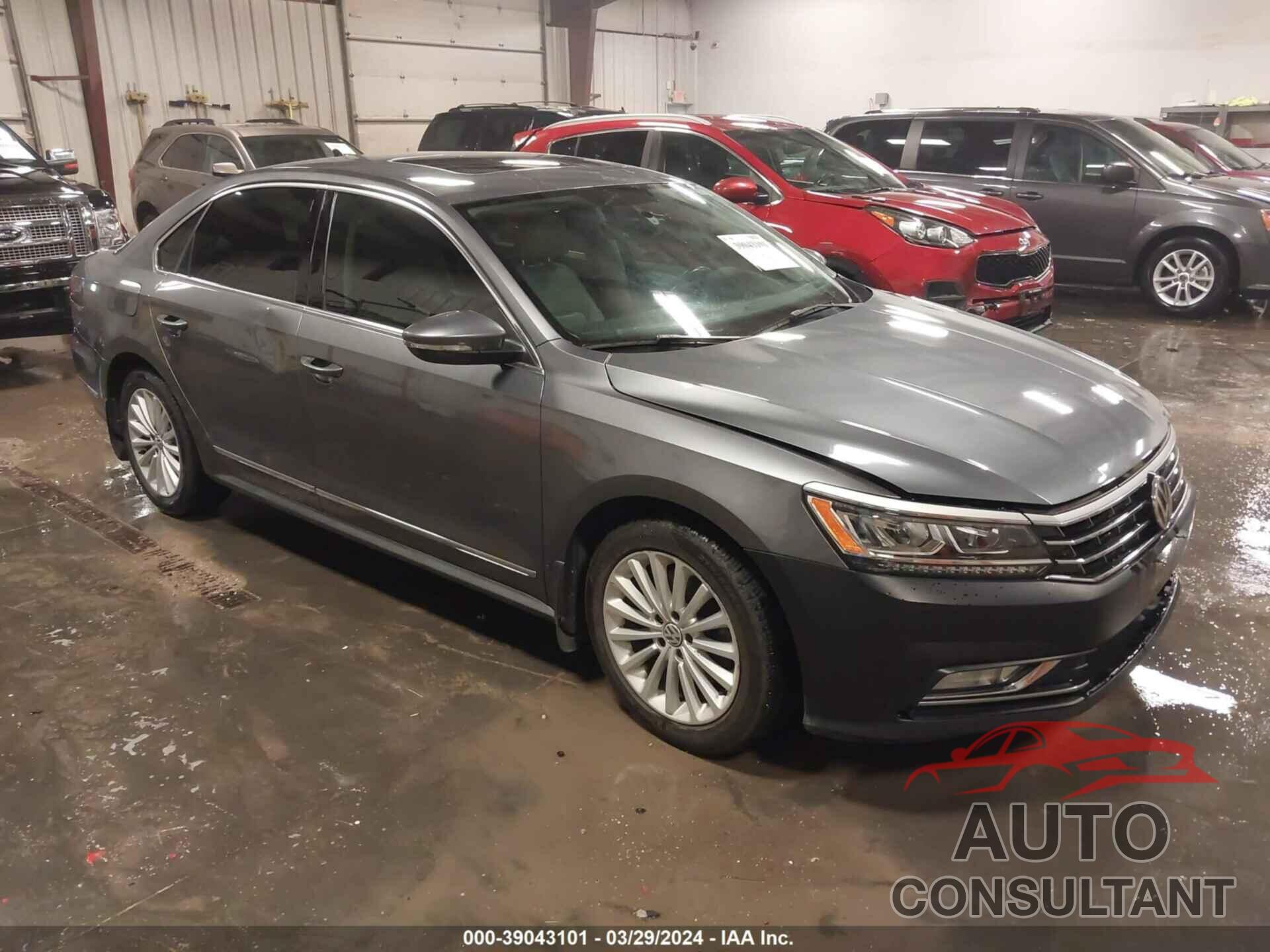 VOLKSWAGEN PASSAT 2017 - 1VWBT7A38HC037855