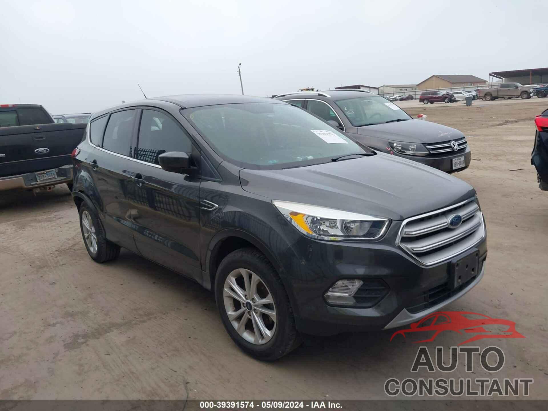FORD ESCAPE 2019 - 1FMCU0GD1KUA56093