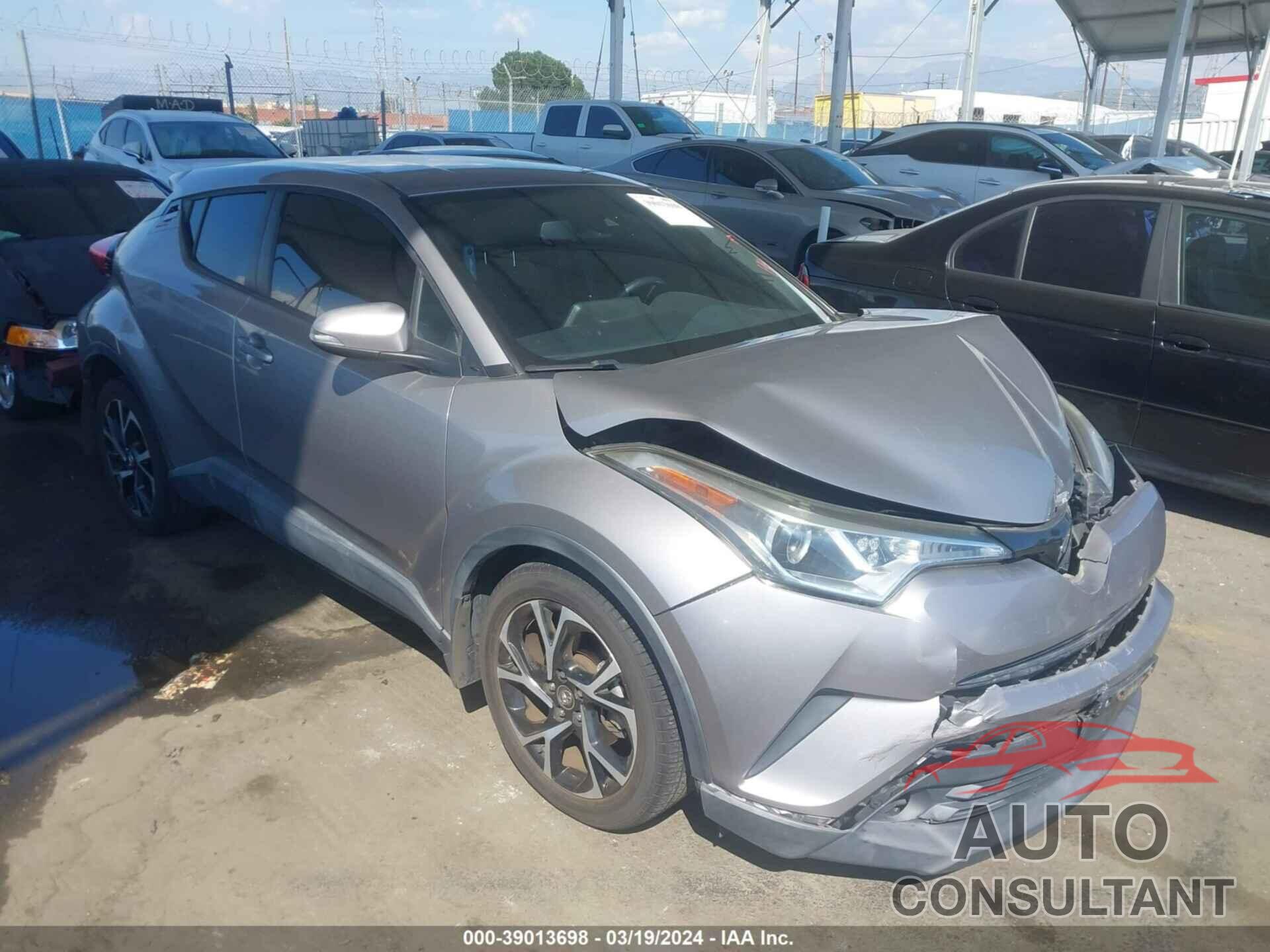 TOYOTA C-HR 2018 - NMTKHMBX0JR025867