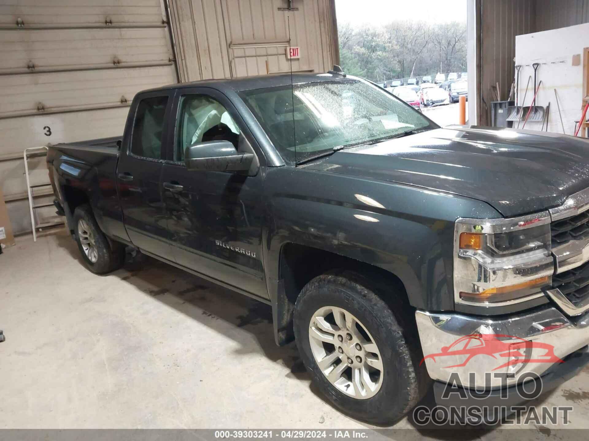 CHEVROLET SILVERADO 1500 2018 - 1GCVKREH1JZ188981