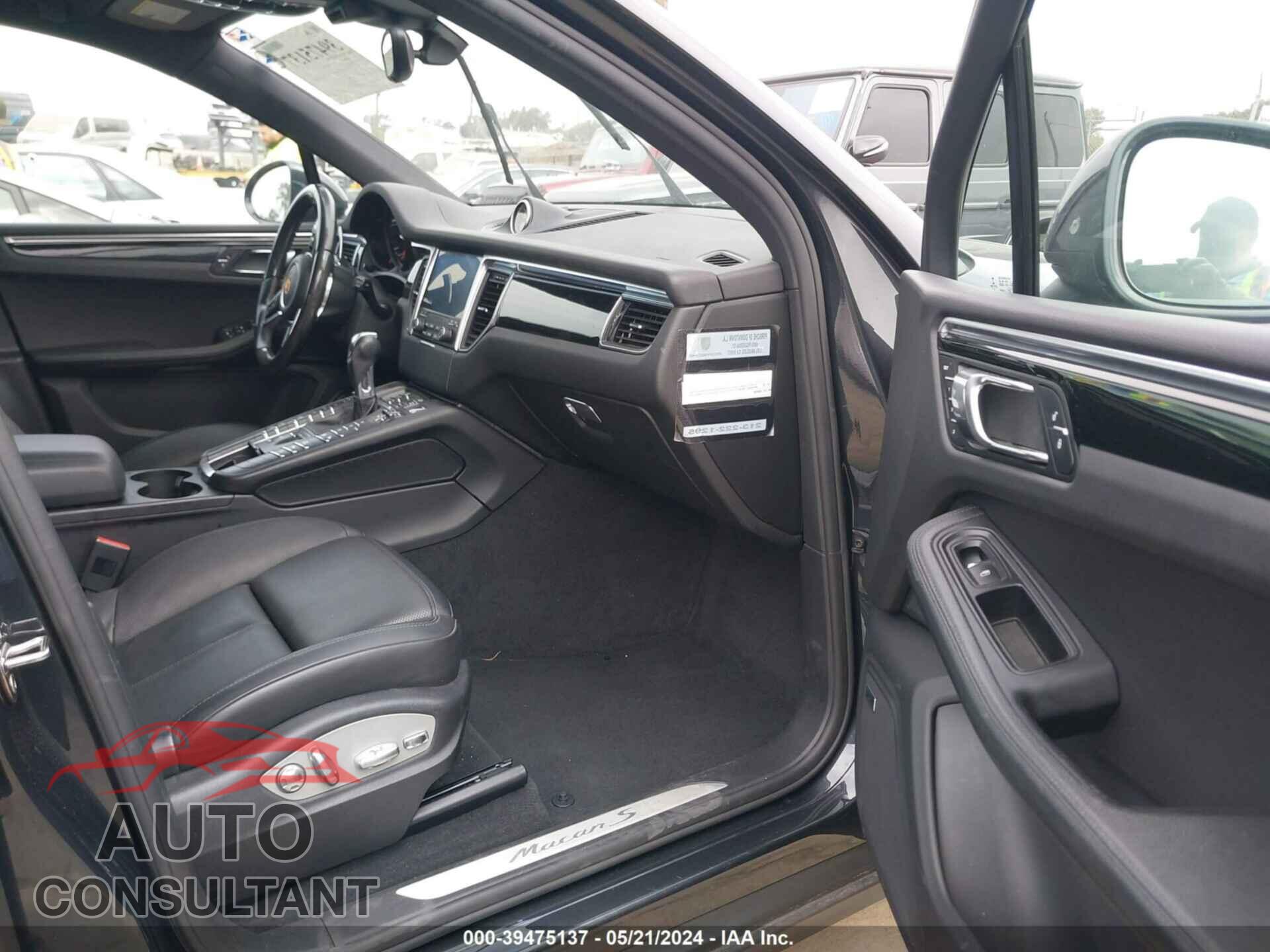 PORSCHE MACAN 2017 - WP1AB2A59HLB18111