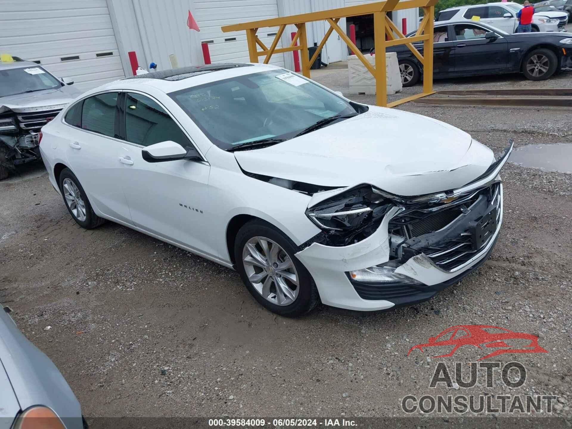 CHEVROLET MALIBU 2021 - 1G1ZD5ST1MF074457