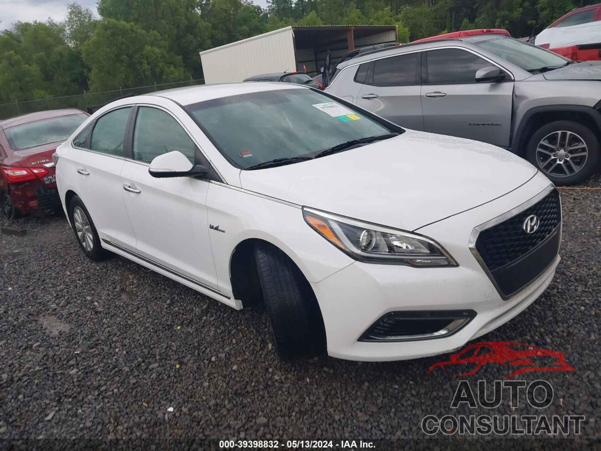 HYUNDAI SONATA HYBRID 2017 - KMHE24L16HA053654