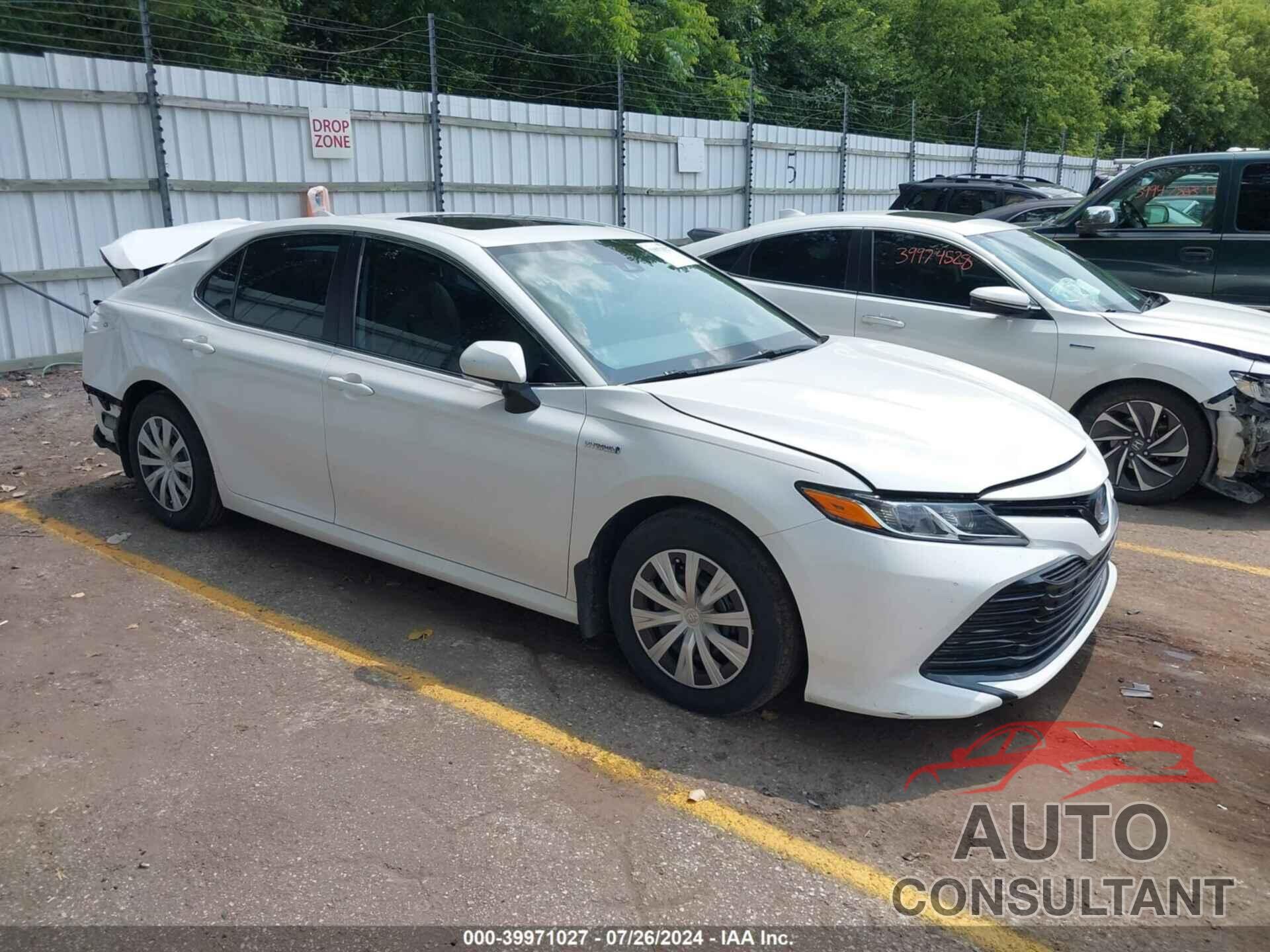 TOYOTA CAMRY 2020 - 4T1E31AK5LU010745