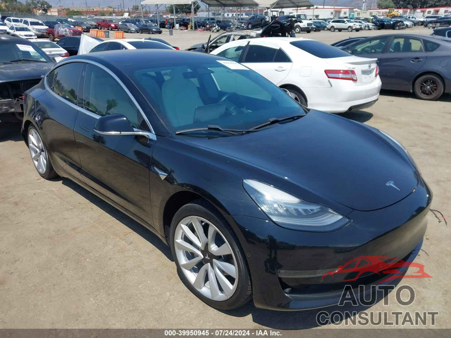 TESLA MODEL 3 2018 - 5YJ3E1EB9JF111776