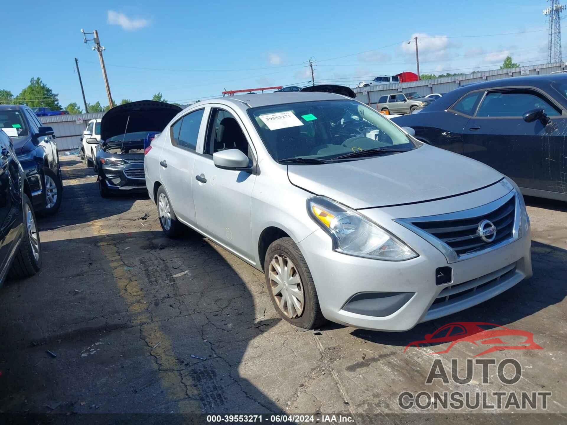 NISSAN VERSA 2019 - 3N1CN7AP8KL840233