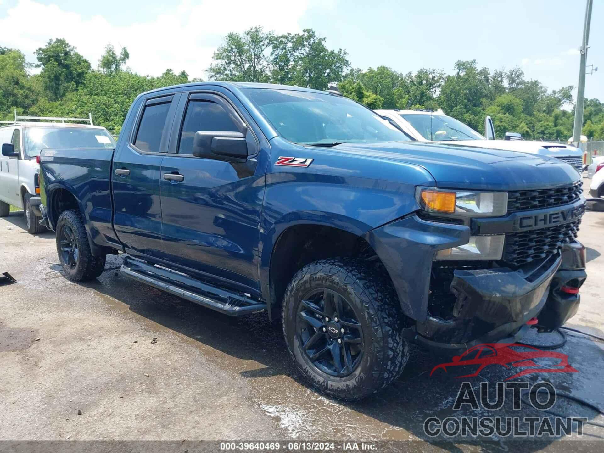 CHEVROLET SILVERADO 1500 2019 - 1GCRYCEF4KZ301867