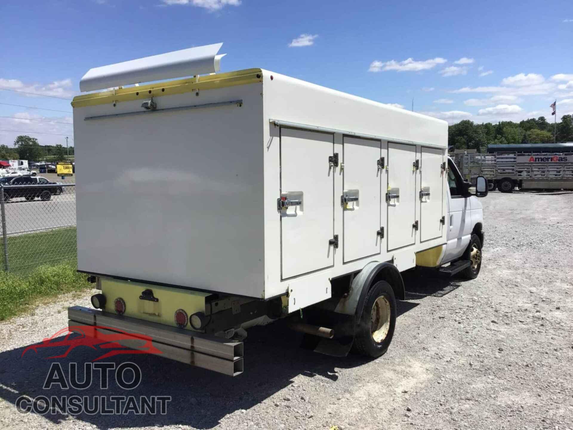 FORD ECONOLINE 2017 - 1FDXE4FS5HDC69045