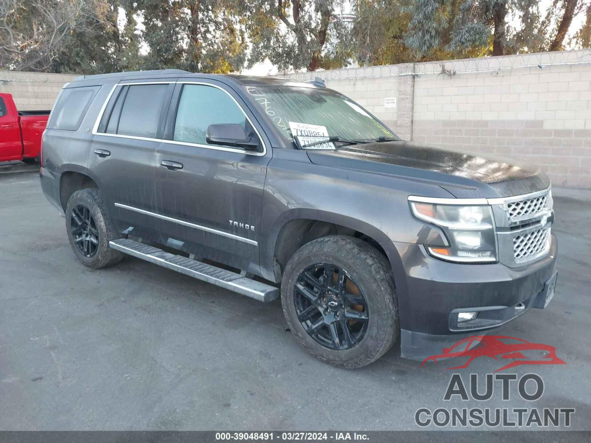 CHEVROLET TAHOE 2017 - 1GNSCBKC0HR299152