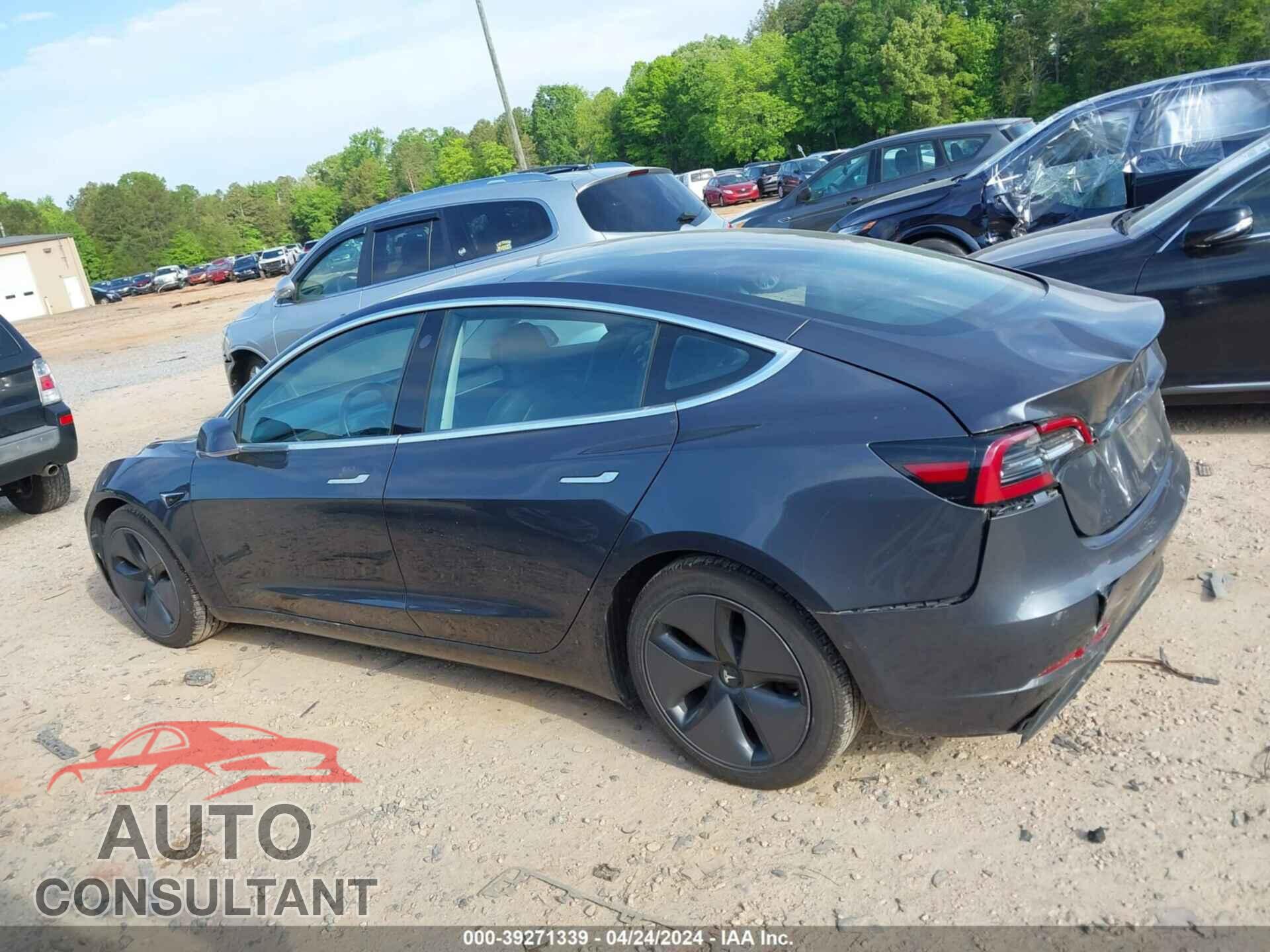 TESLA MODEL 3 2018 - 5YJ3E1EB0JF119359