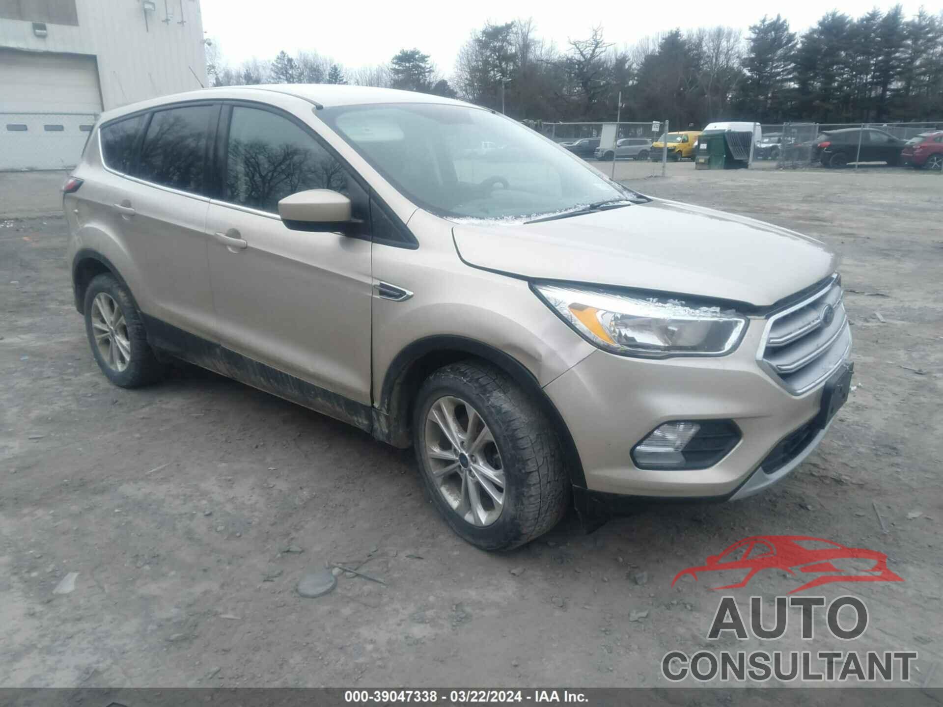 FORD ESCAPE 2017 - 1FMCU9GD9HUD03146