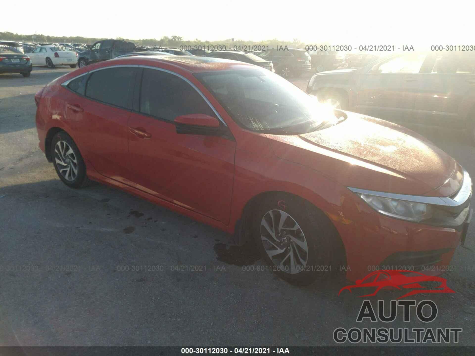 HONDA CIVIC SEDAN 2017 - 2HGFC2F77HH552427