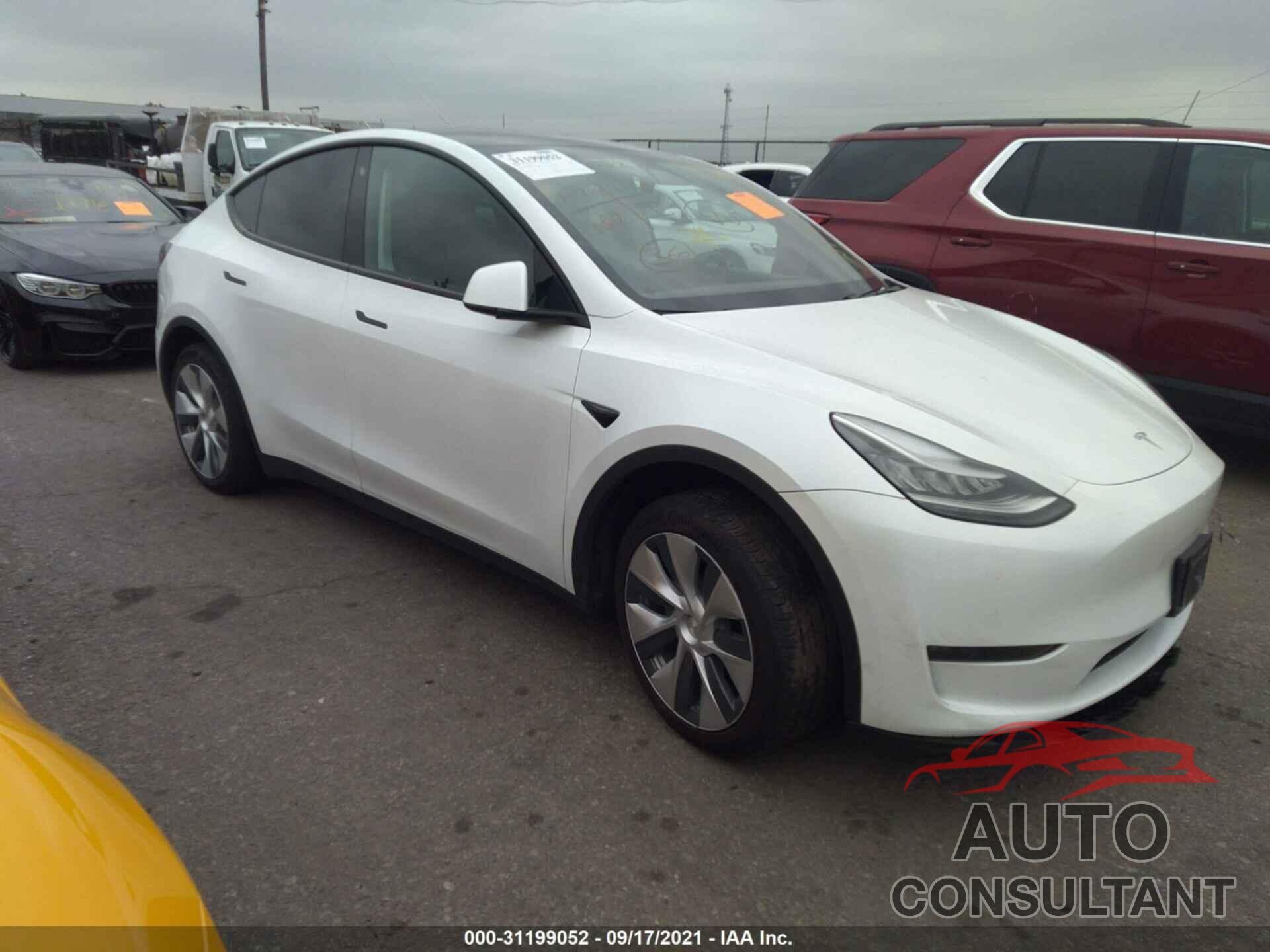 TESLA MODEL Y 2020 - 5YJYGDEE8LF024885