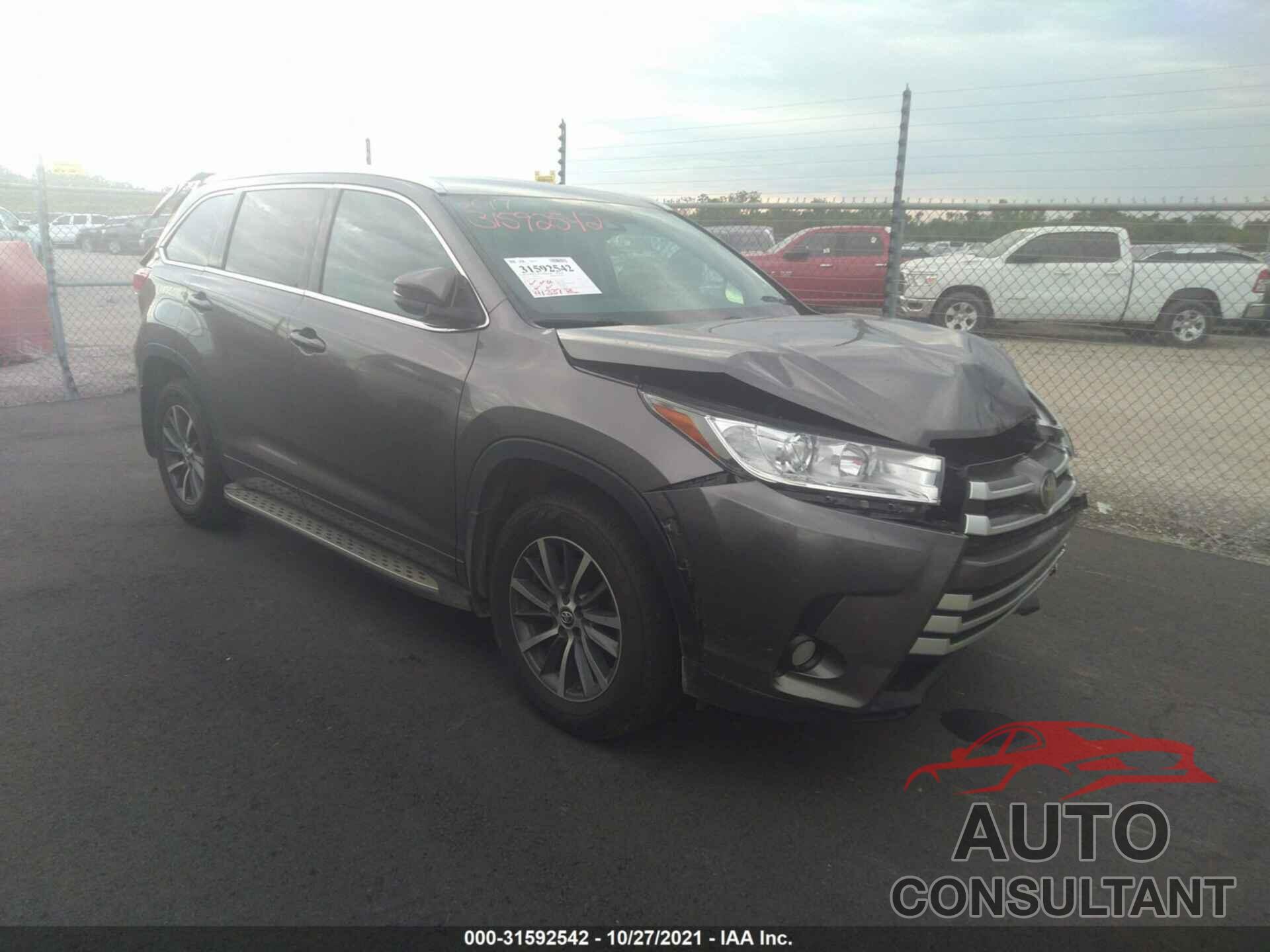 TOYOTA HIGHLANDER 2017 - 5TDKZRFH0HS522216