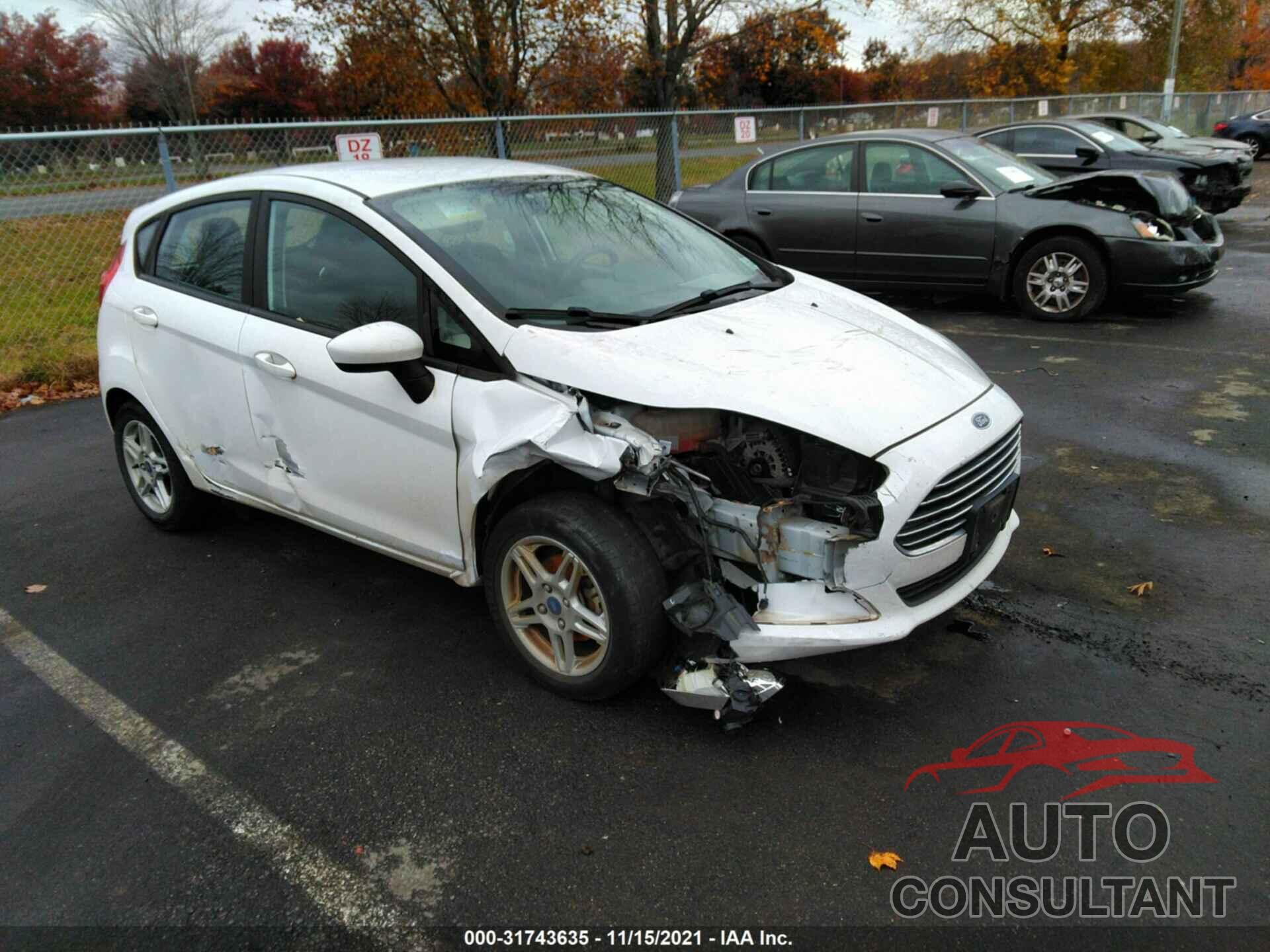 FORD FIESTA 2017 - 3FADP4EJ8HM104904