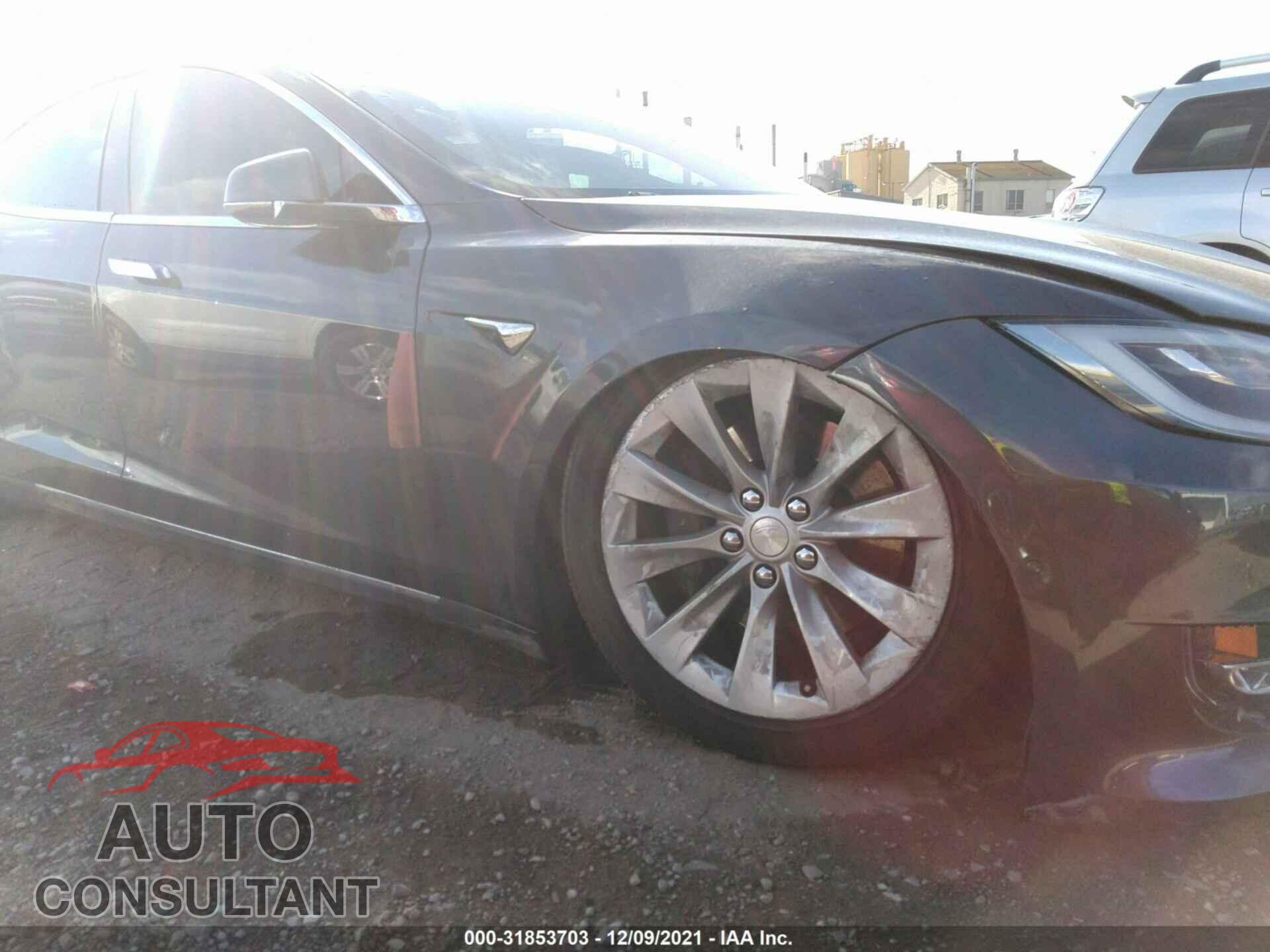 TESLA MODEL S 2017 - 5YJSA1E26HF194651