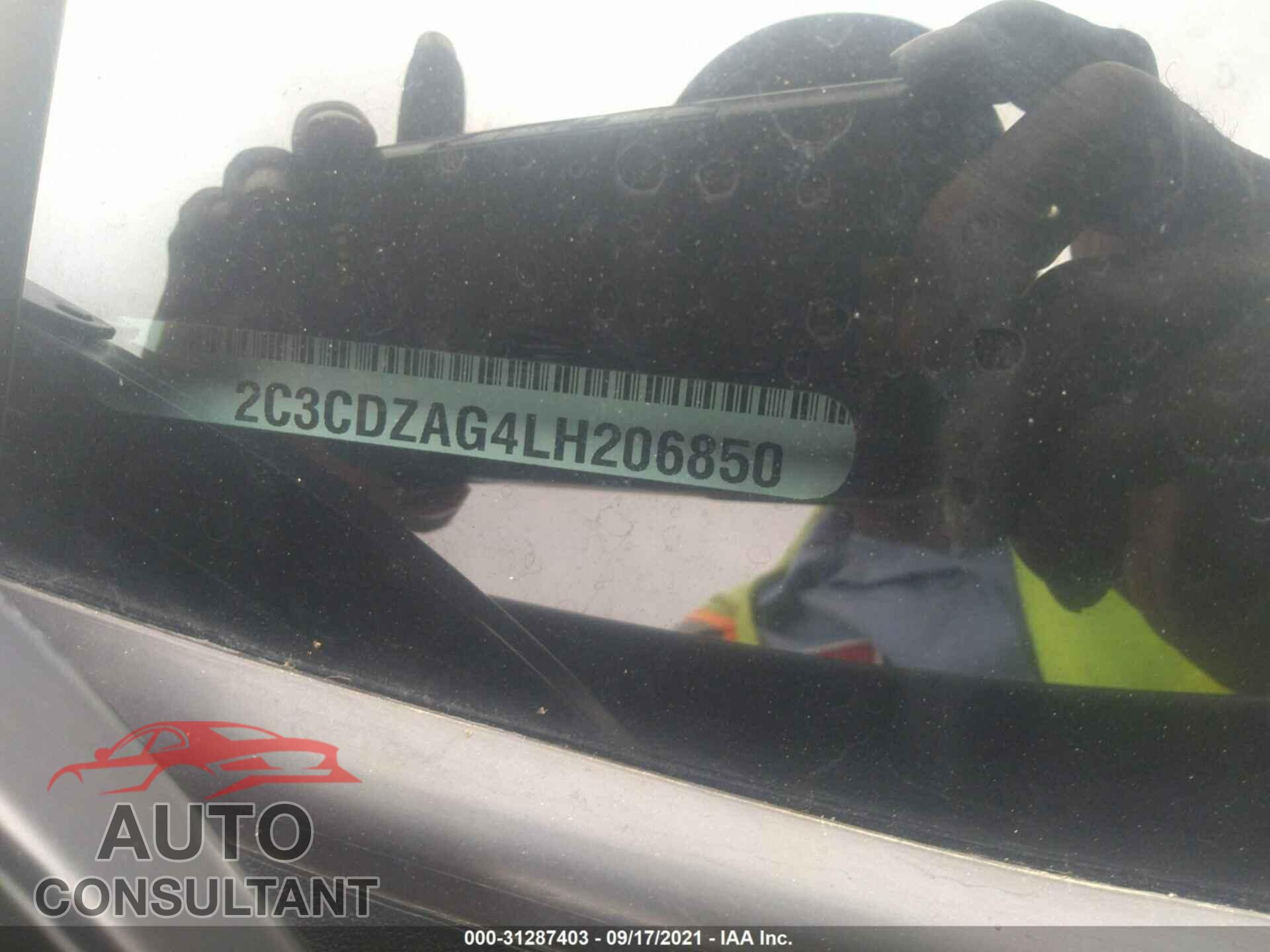 DODGE CHALLENGER 2020 - 2C3CDZAG4LH206850