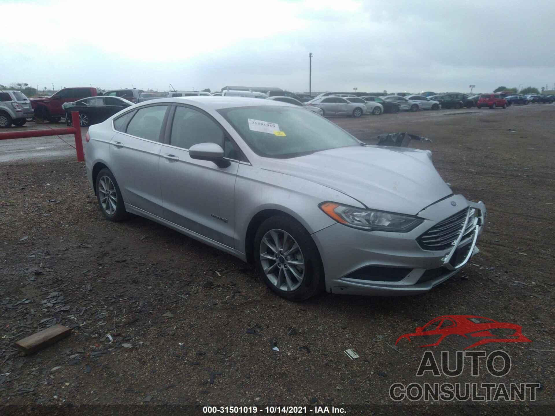FORD FUSION 2017 - 3FA6P0LU4HR385245