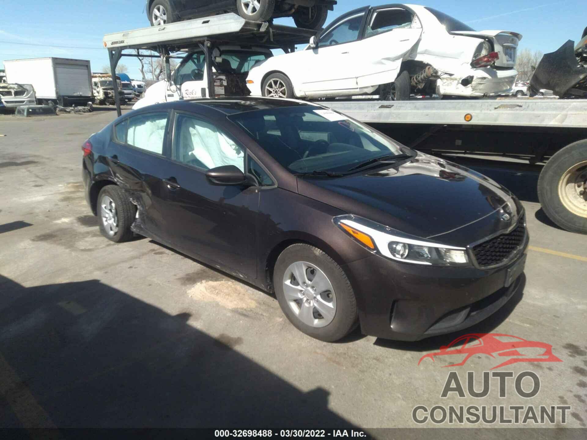 KIA FORTE 2018 - 3KPFK4A71JE204385