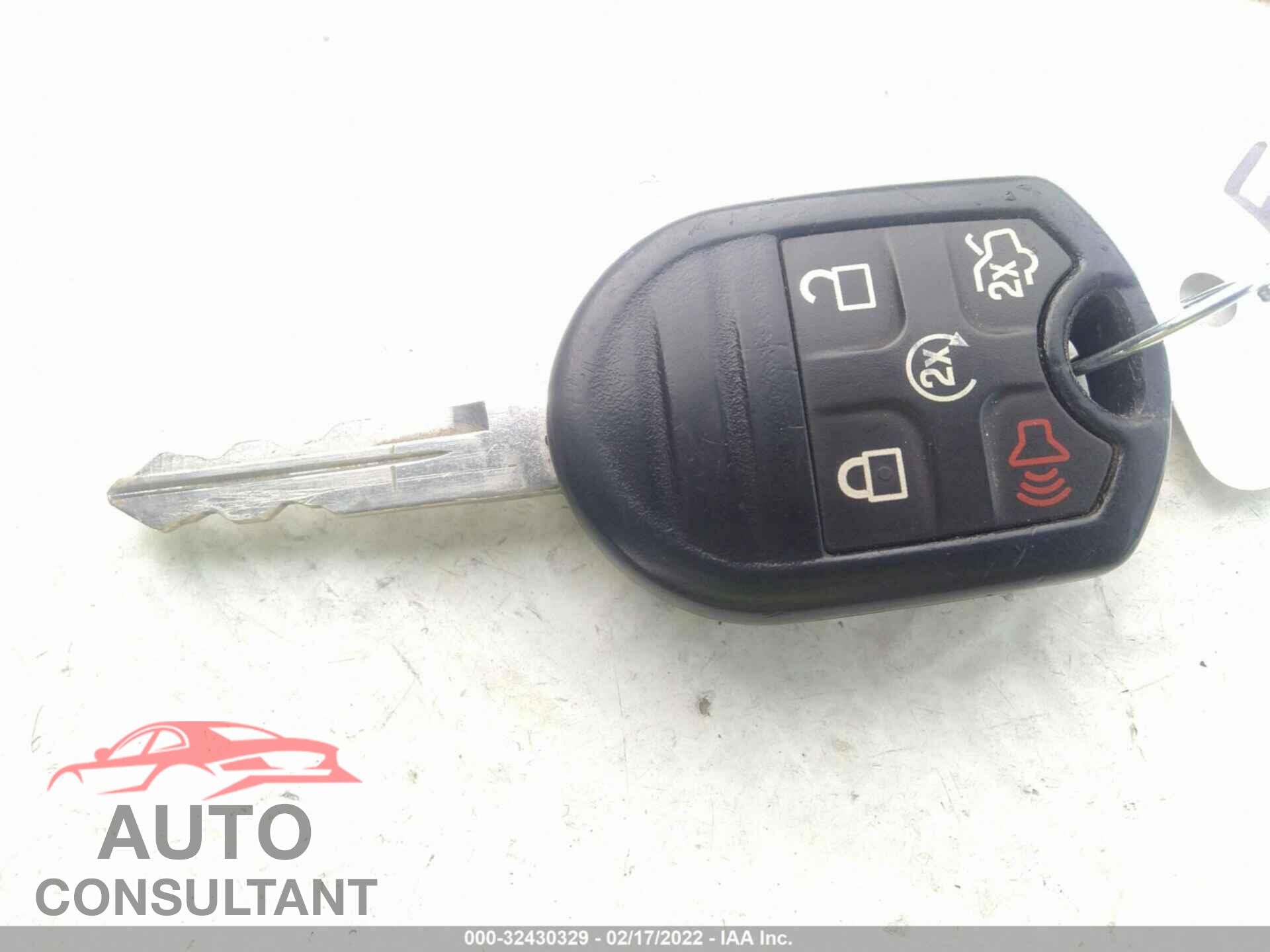 FORD TAURUS 2016 - 1FAHP2E89GG147465