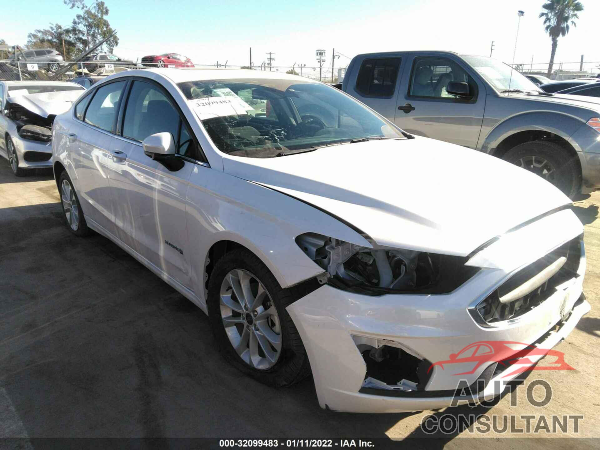 FORD FUSION HYBRID 2019 - 3FA6P0LU7KR175519