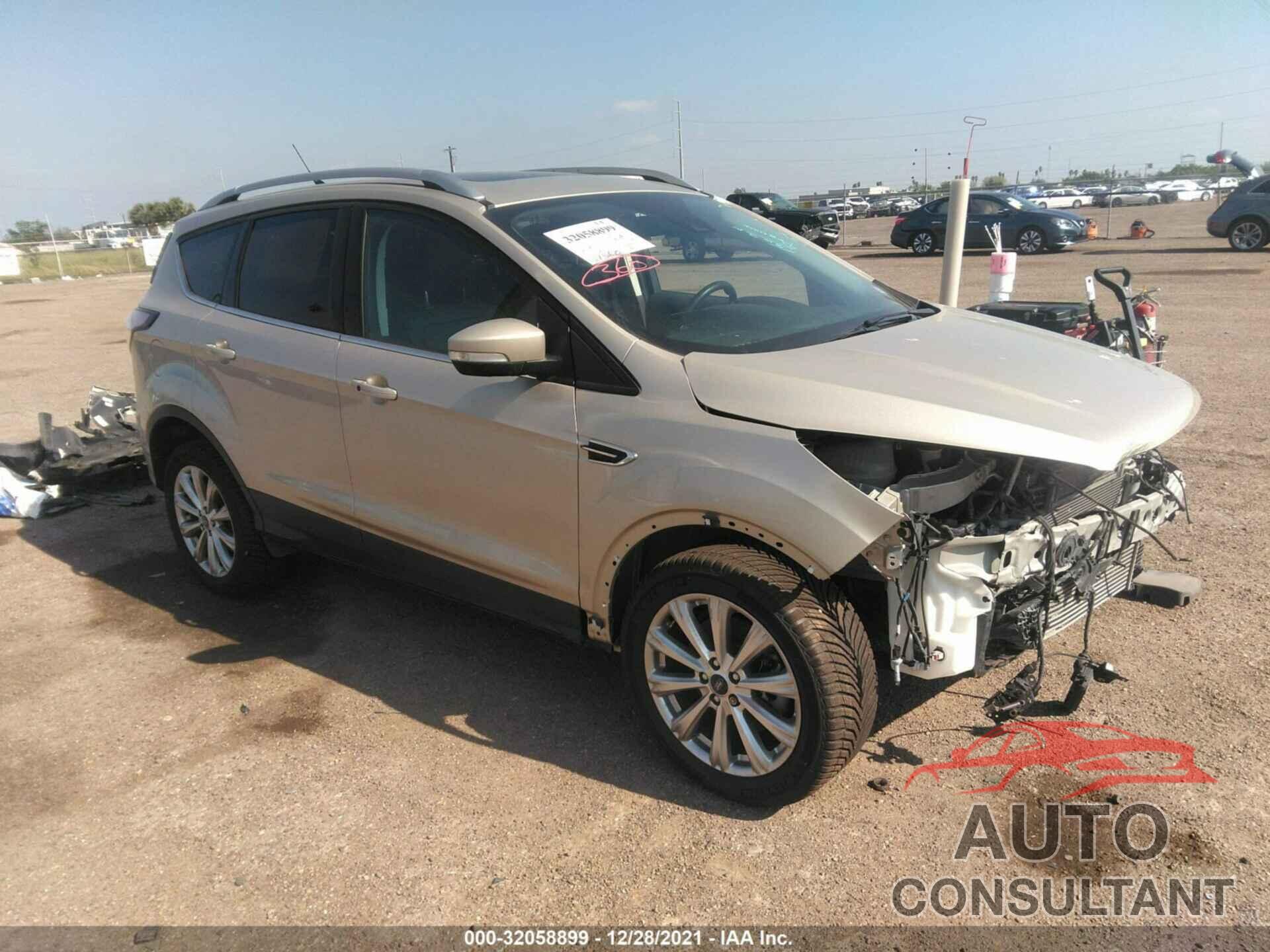 FORD ESCAPE 2018 - 1FMCU9J96JUB64488