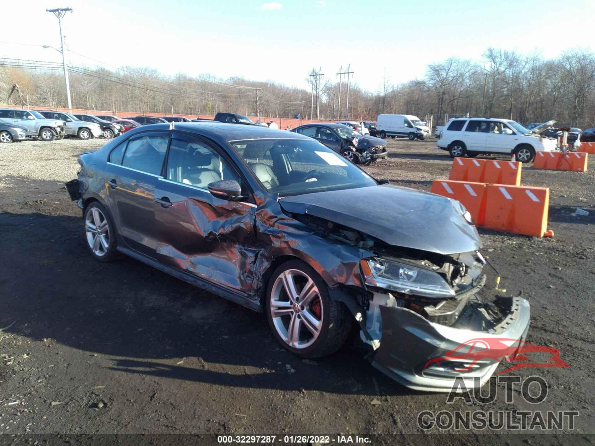 VOLKSWAGEN JETTA 2017 - 3VW4T7AJ4HM347068