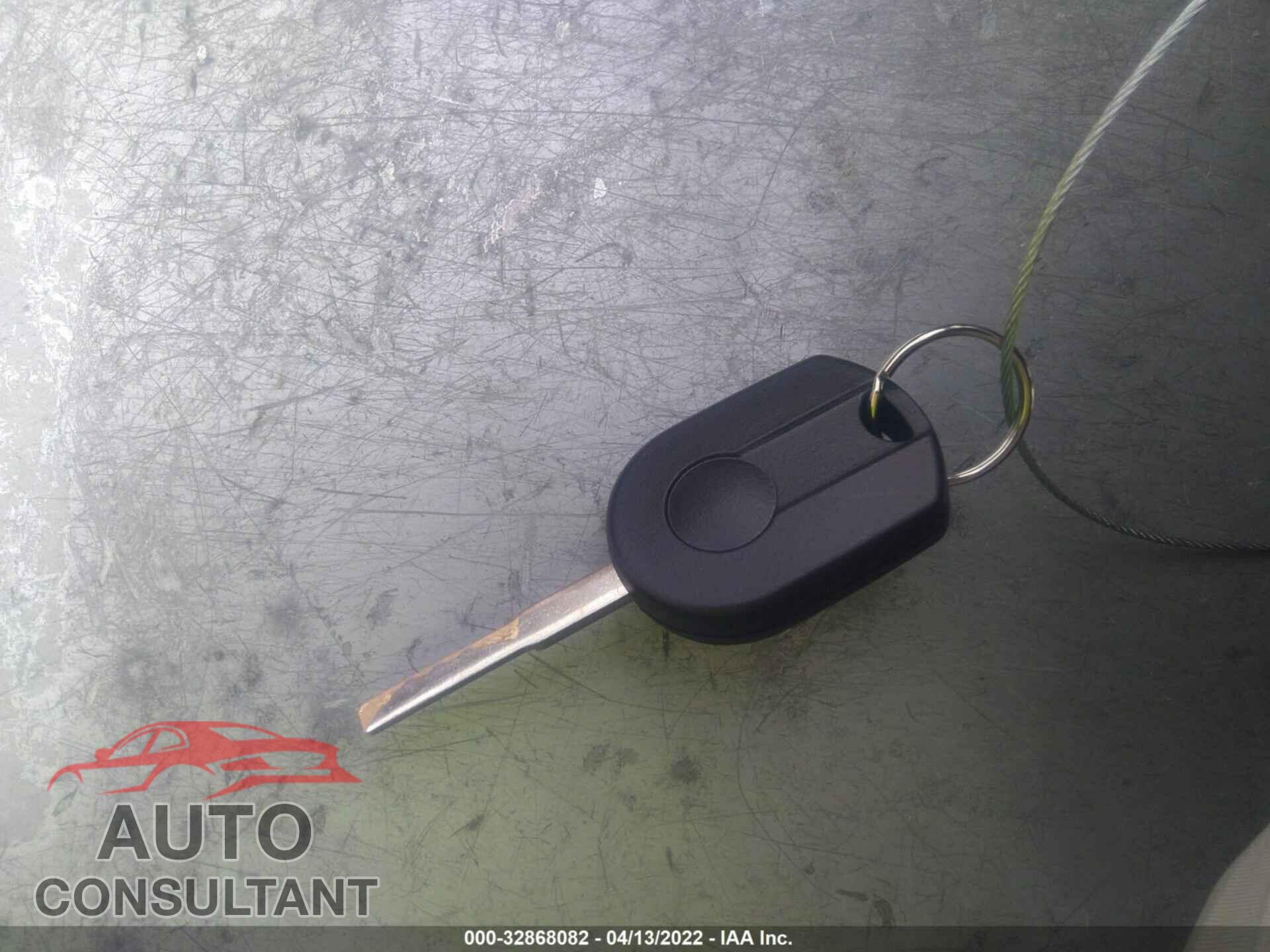 FORD FIESTA 2017 - 3FADP4BJ9HM138077