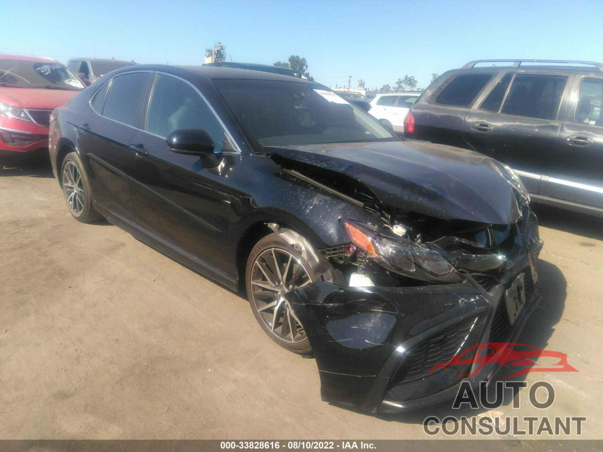 TOYOTA CAMRY 2021 - 4T1G11AK2MU406020