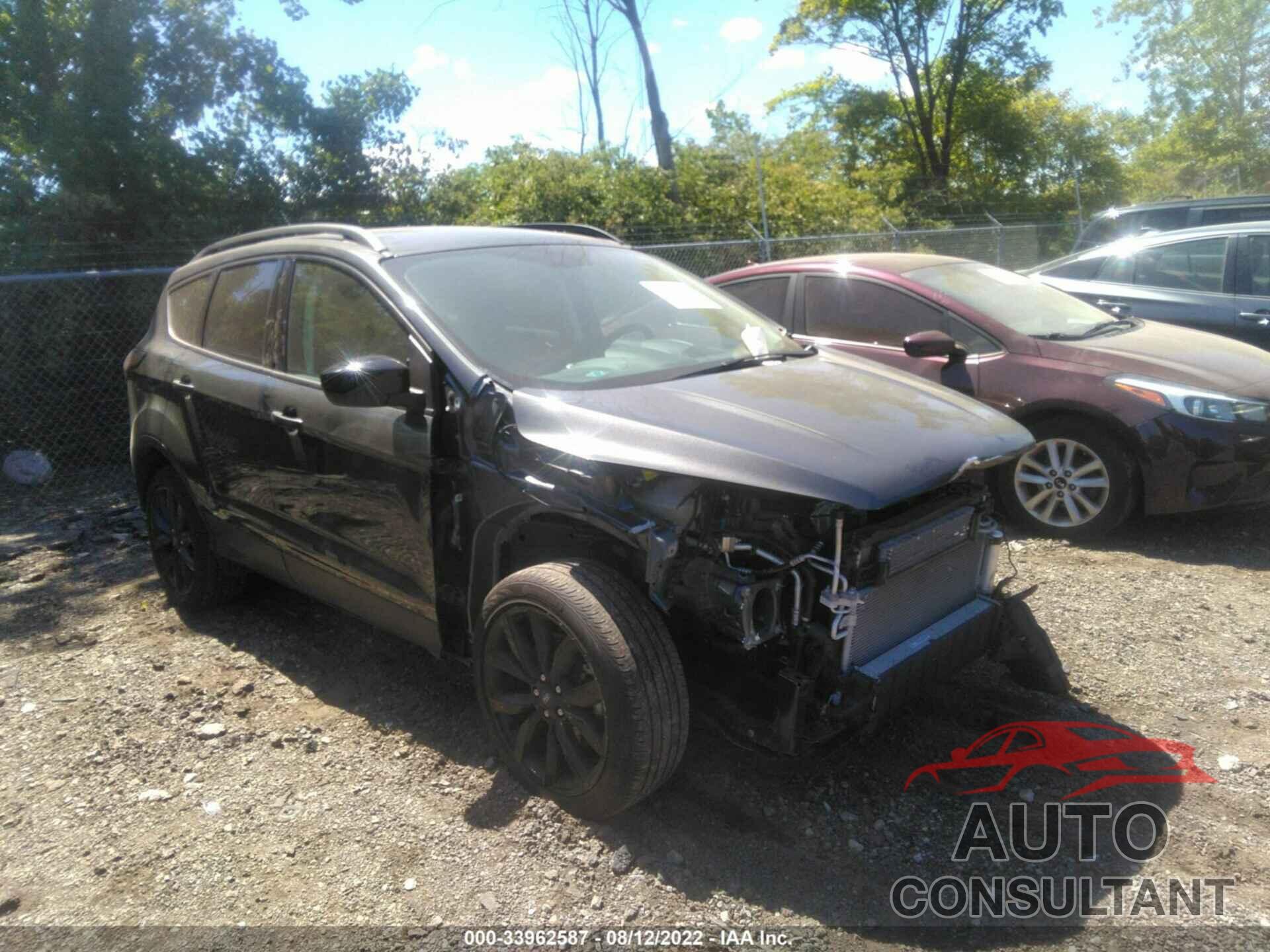 FORD ESCAPE 2018 - 1FMCU9GD3JUD16836