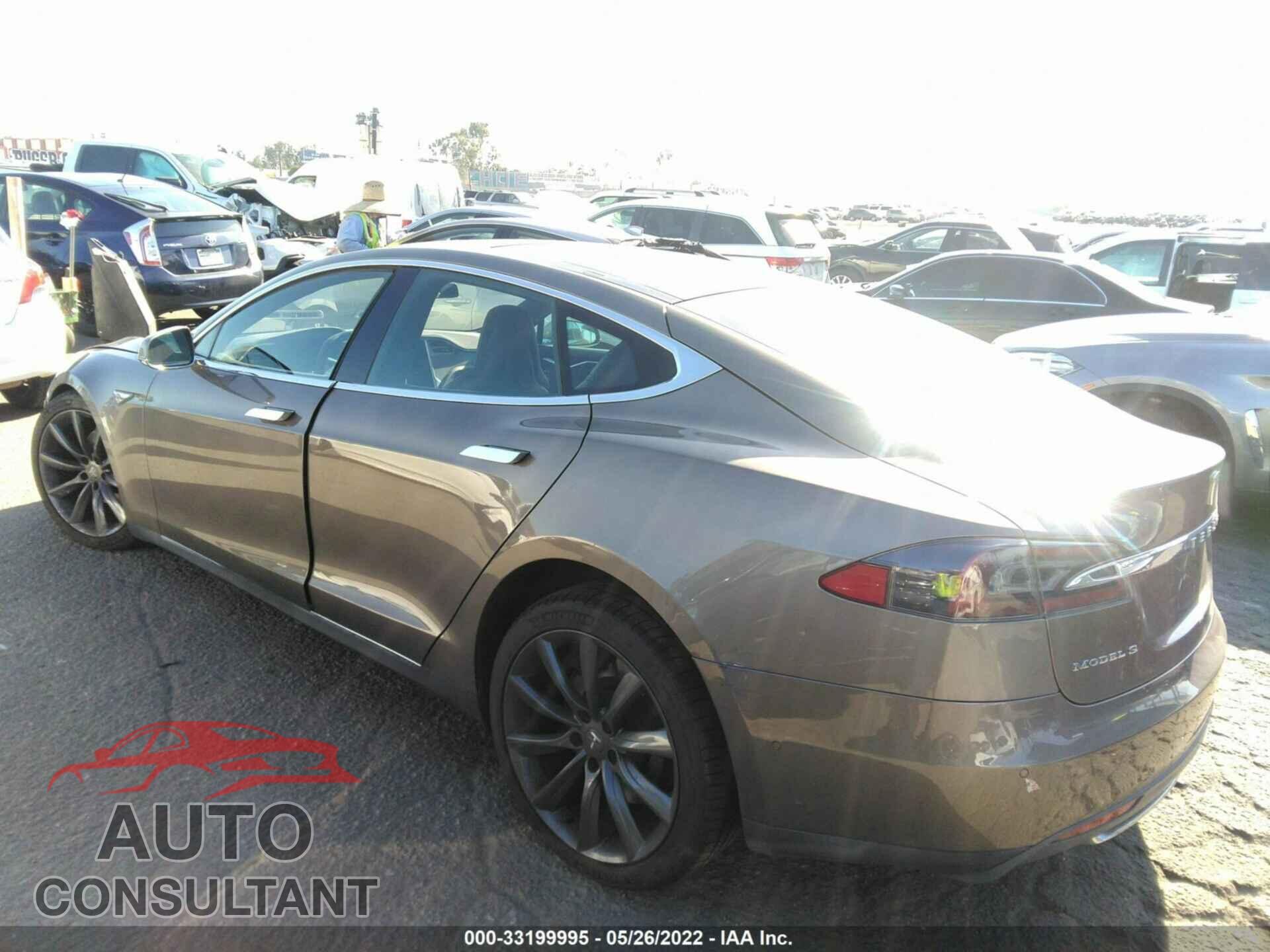 TESLA MODEL S 2016 - 5YJSA1E21GF124747