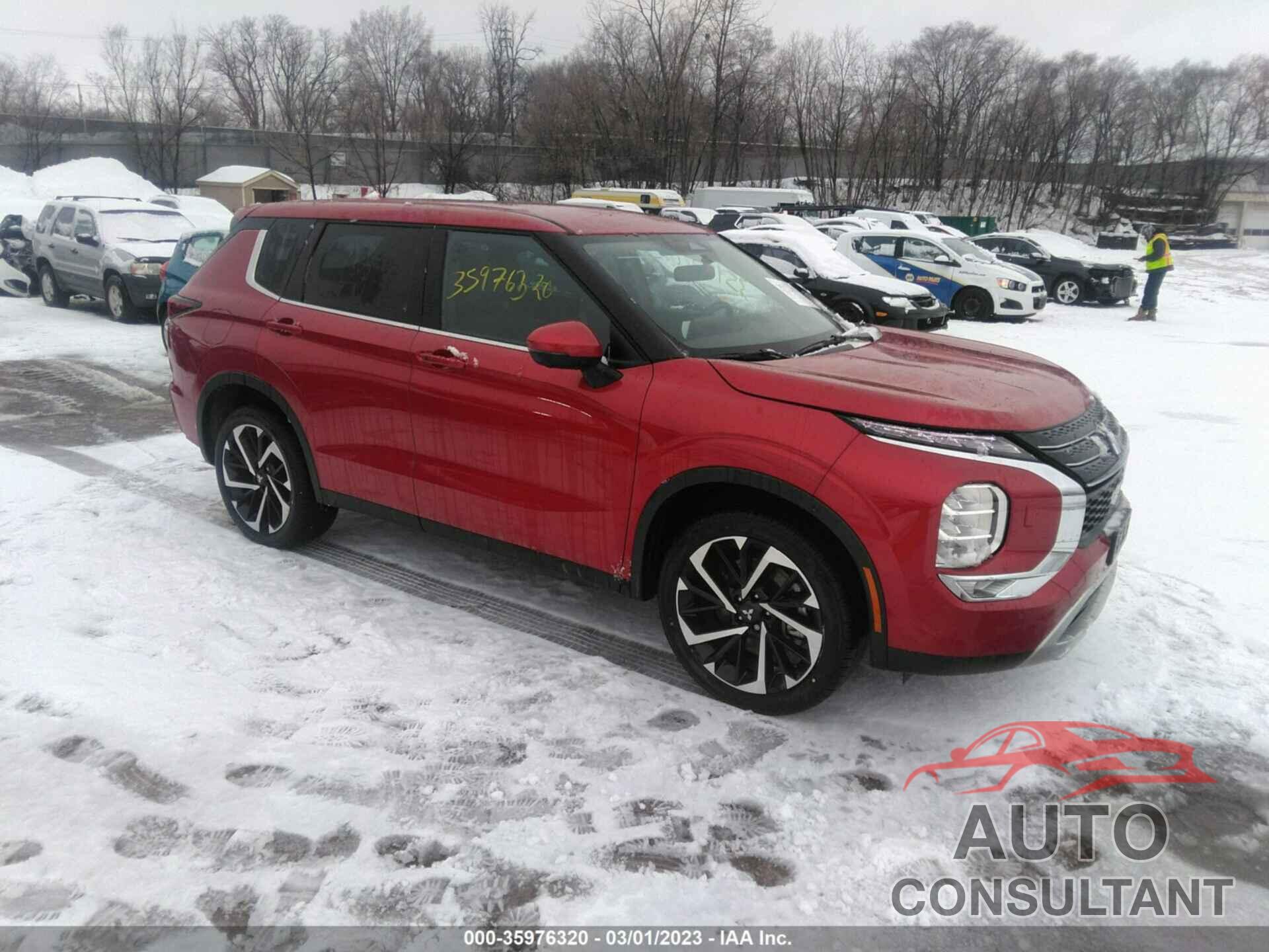 MITSUBISHI OUTLANDER 2023 - JA4J4UA81PZ011769