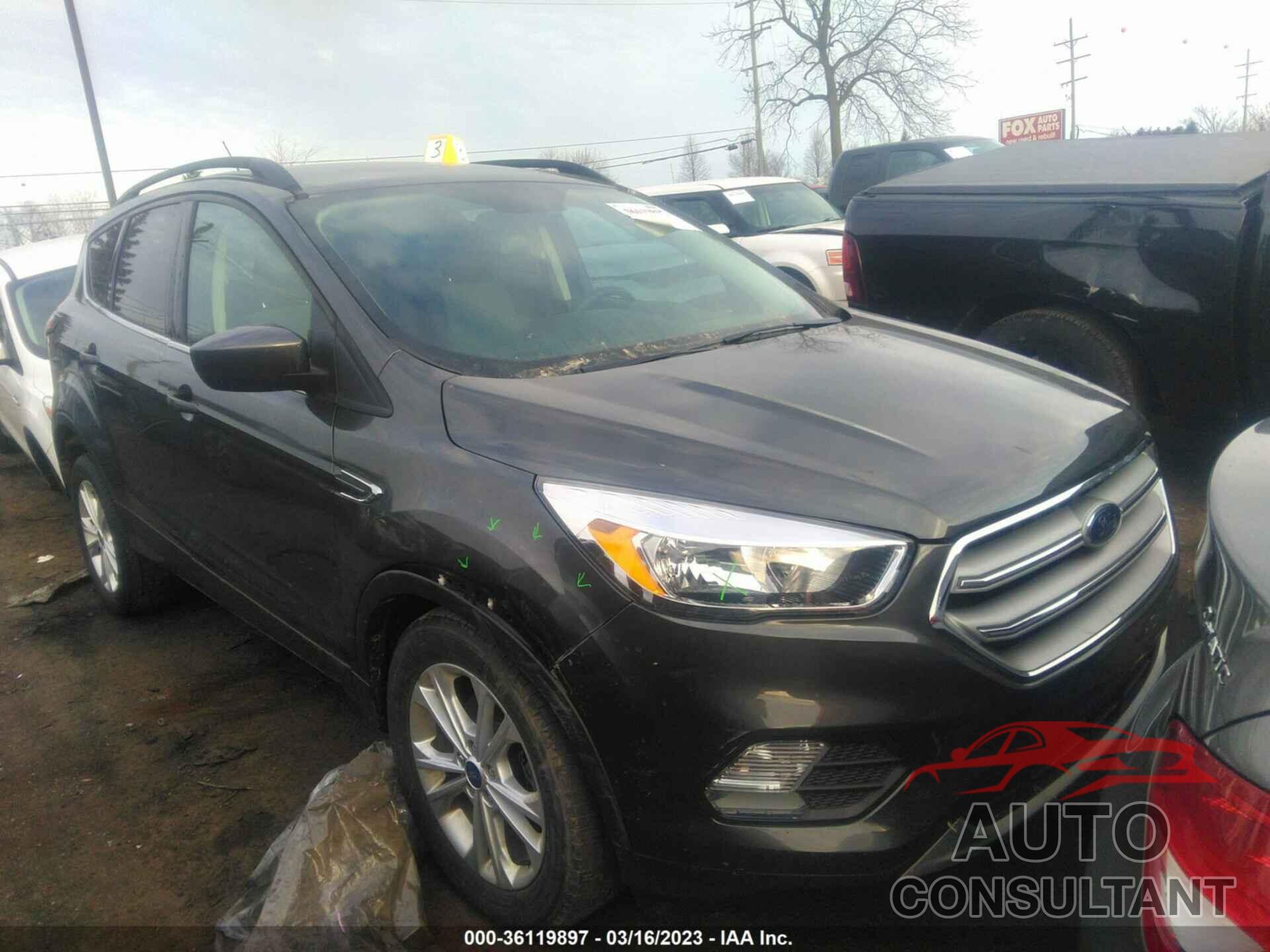 FORD ESCAPE 2018 - 1FMCU0GD5JUC31699