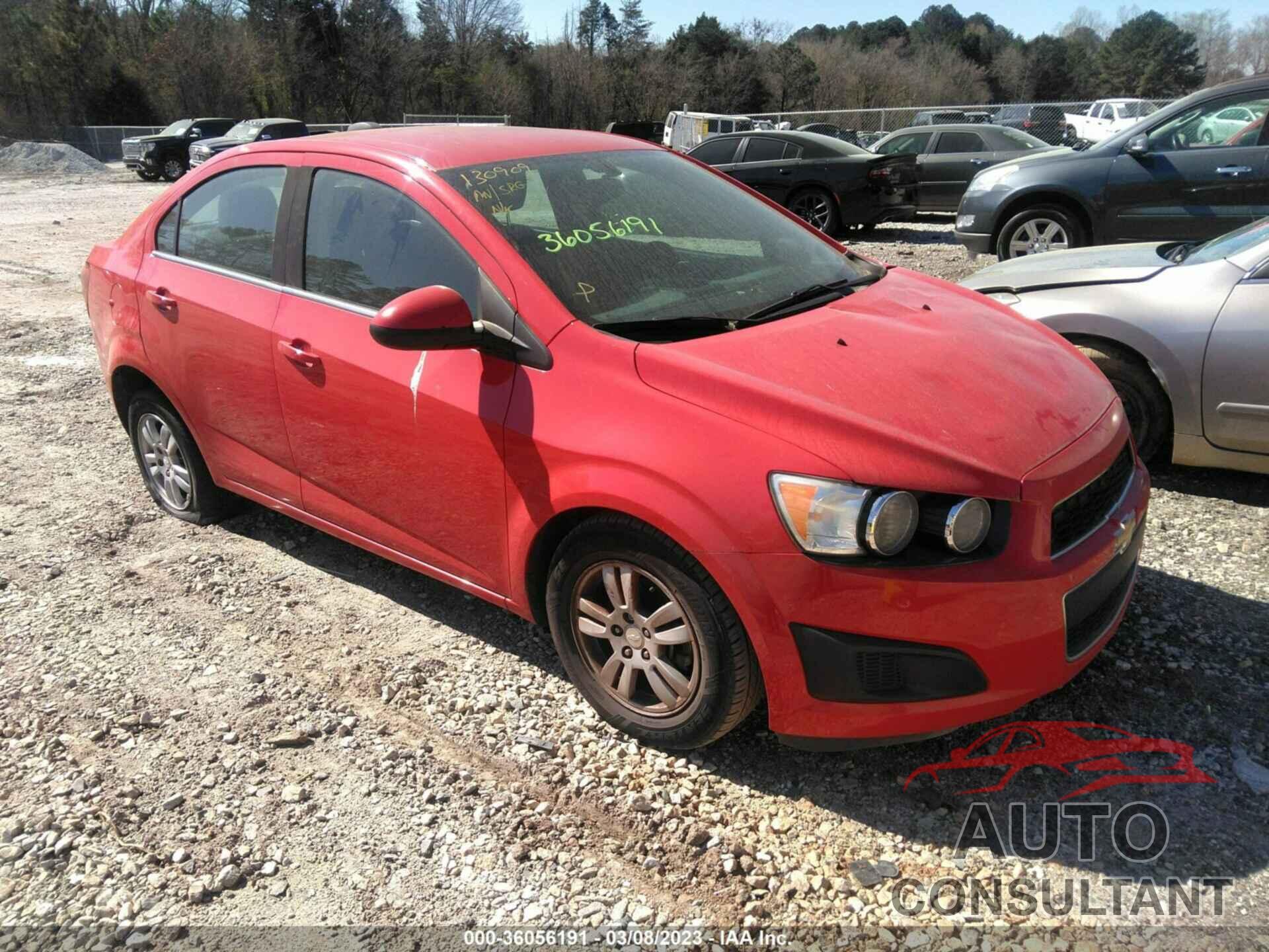 CHEVROLET SONIC 2015 - 1G1JC5SH3F4130909