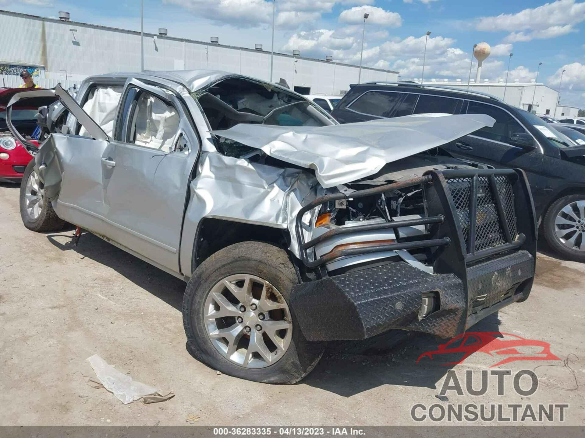 CHEVROLET SILVERADO 1500 2017 - 3GCUKREC8HG137777