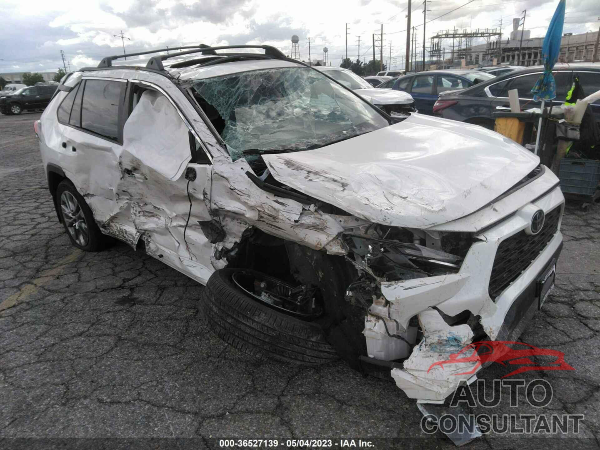 TOYOTA RAV4 2022 - 2T3C1RFV3NW222049