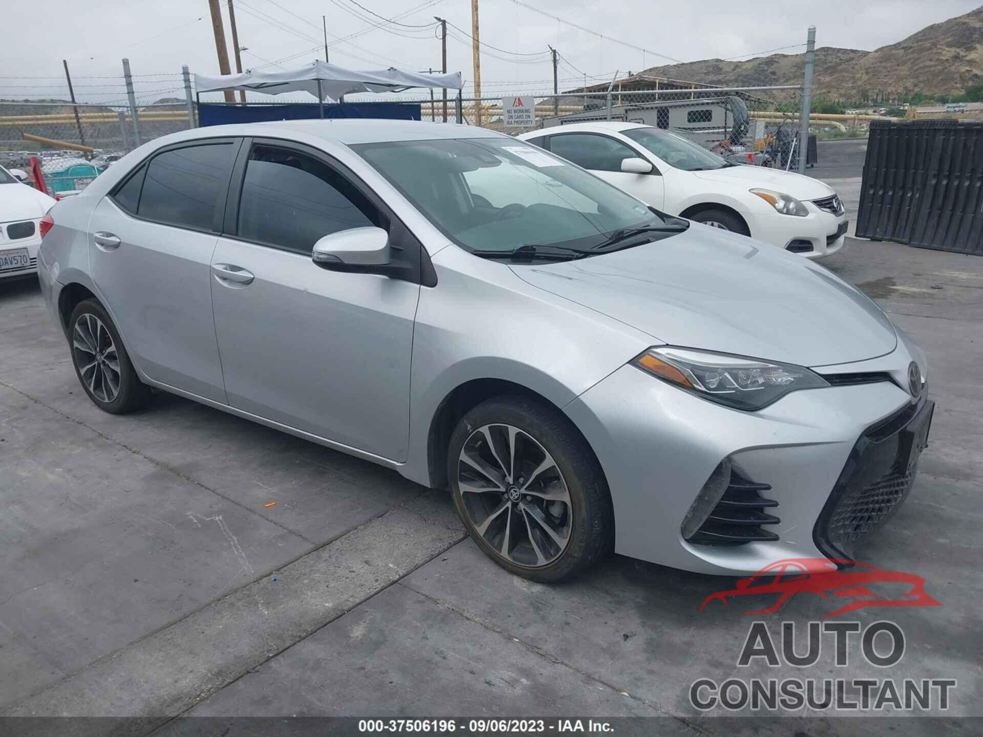 TOYOTA COROLLA 2018 - 5YFBURHEXJP745637