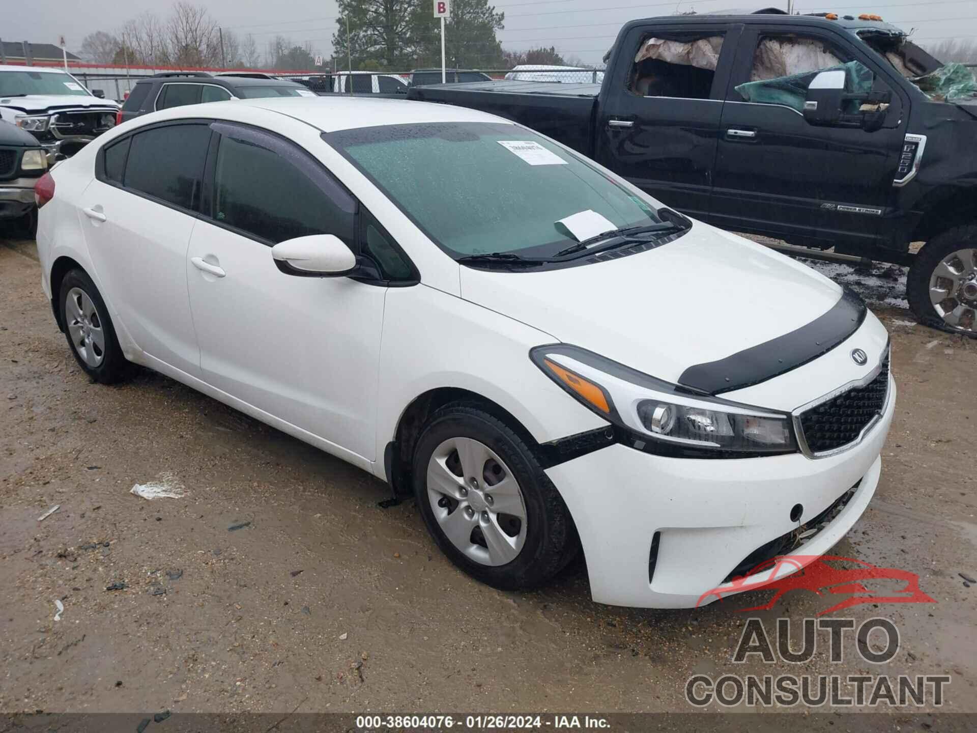 KIA FORTE 2018 - 3KPFK4A77JE268186