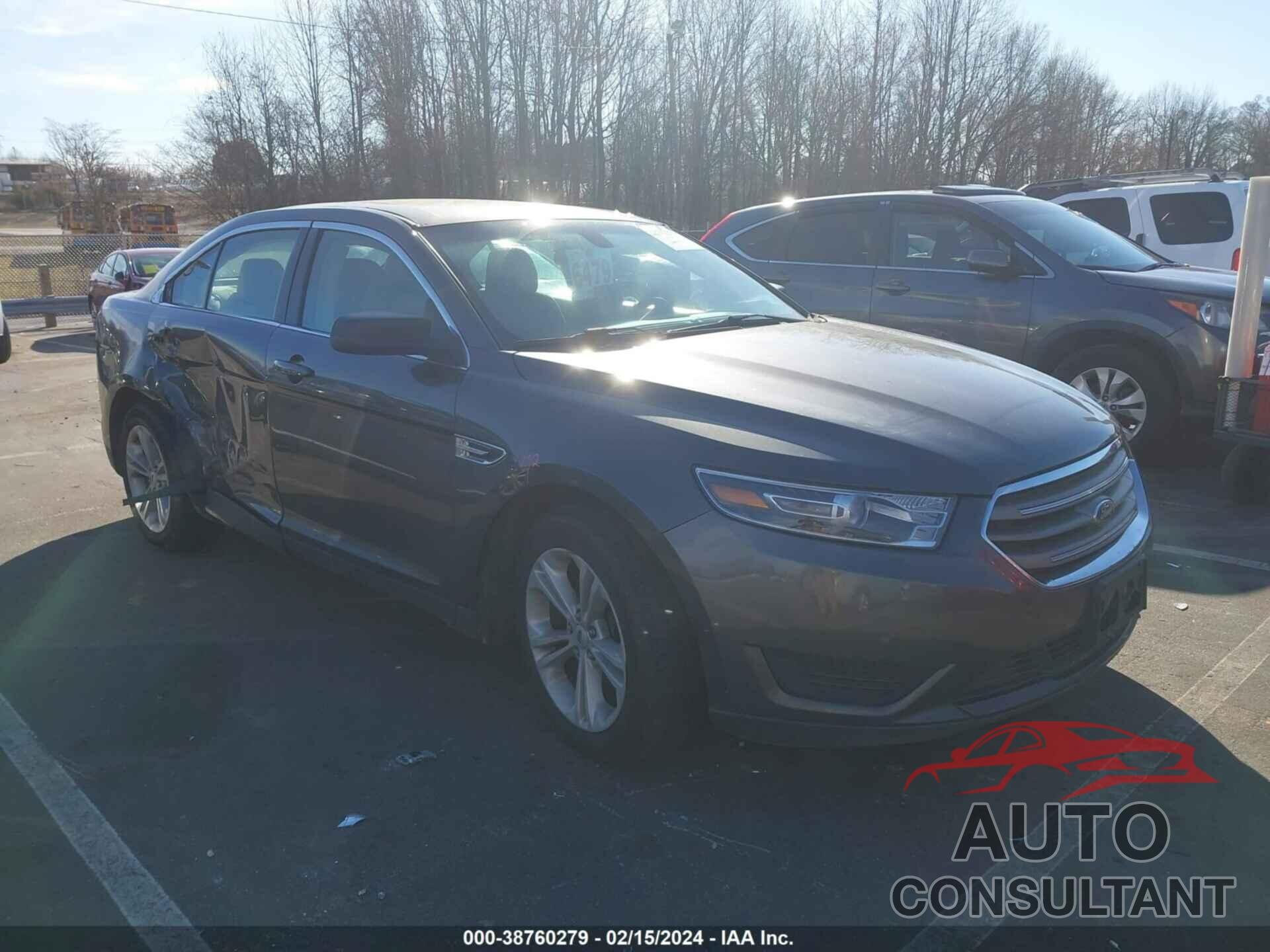 FORD TAURUS 2018 - 1FAHP2D80JG106313