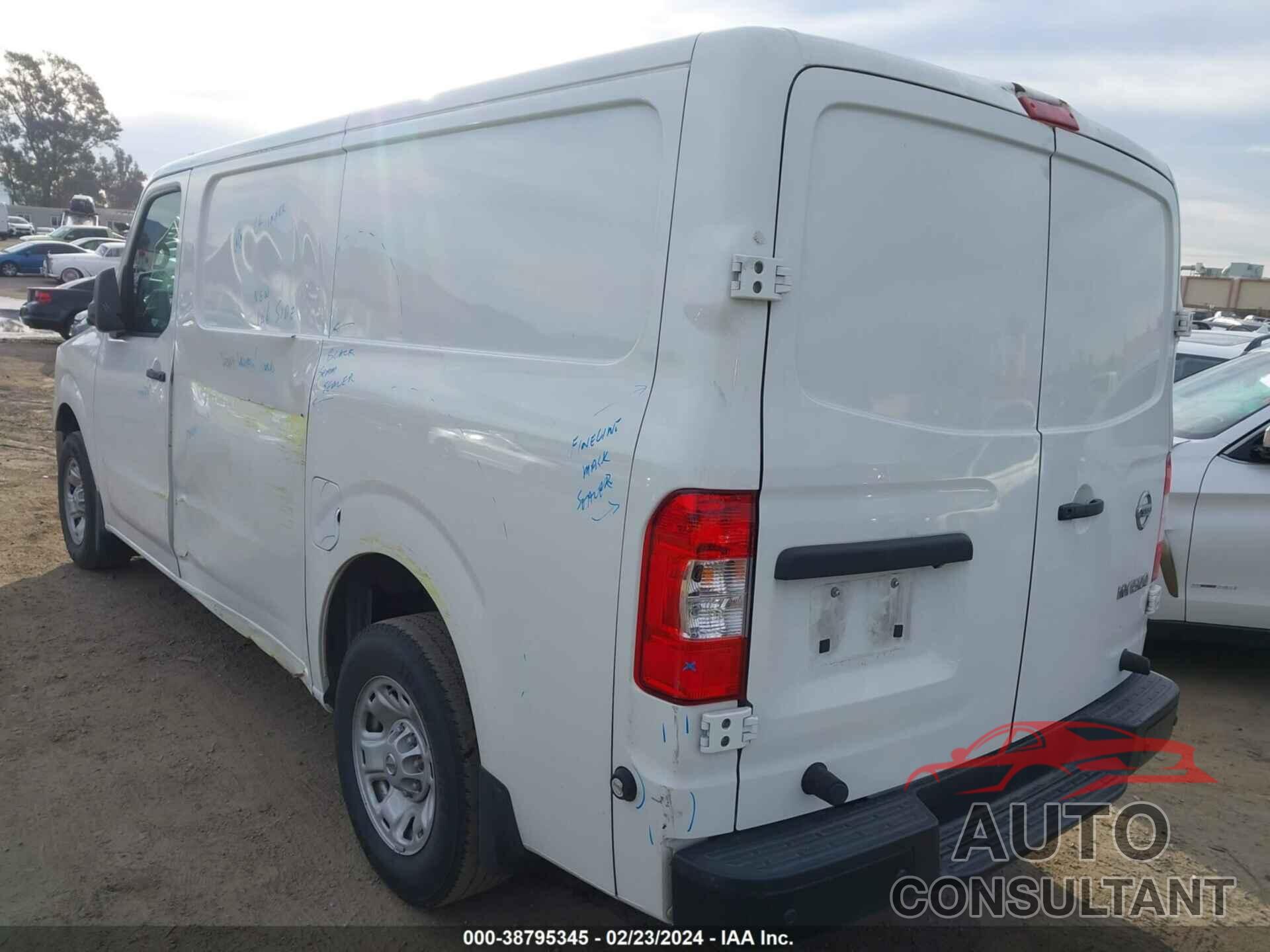 NISSAN NV CARGO NV1500 2020 - 1N6BF0KM5LN810901