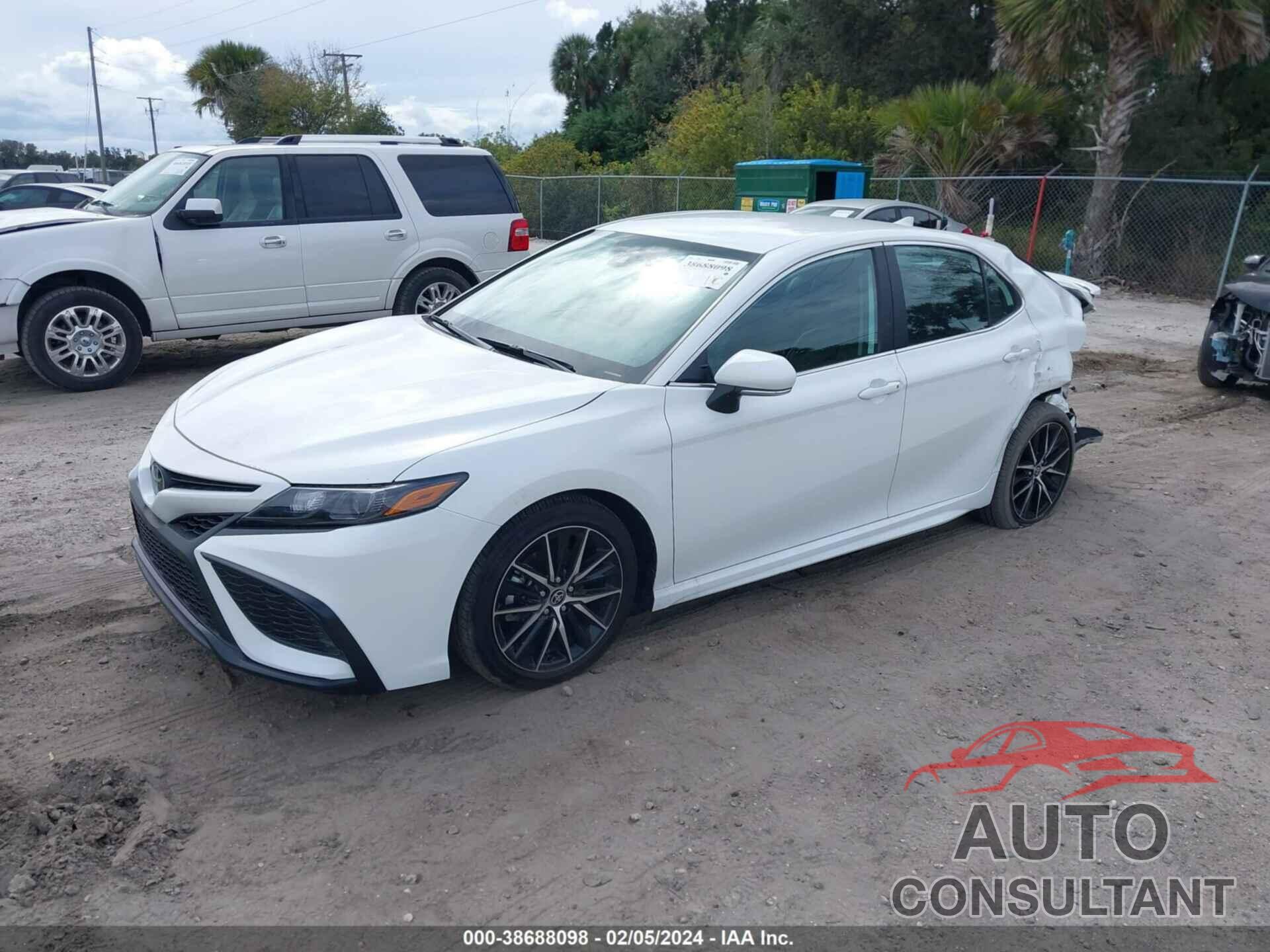 TOYOTA CAMRY 2024 - 4T1G11AK7RU204958