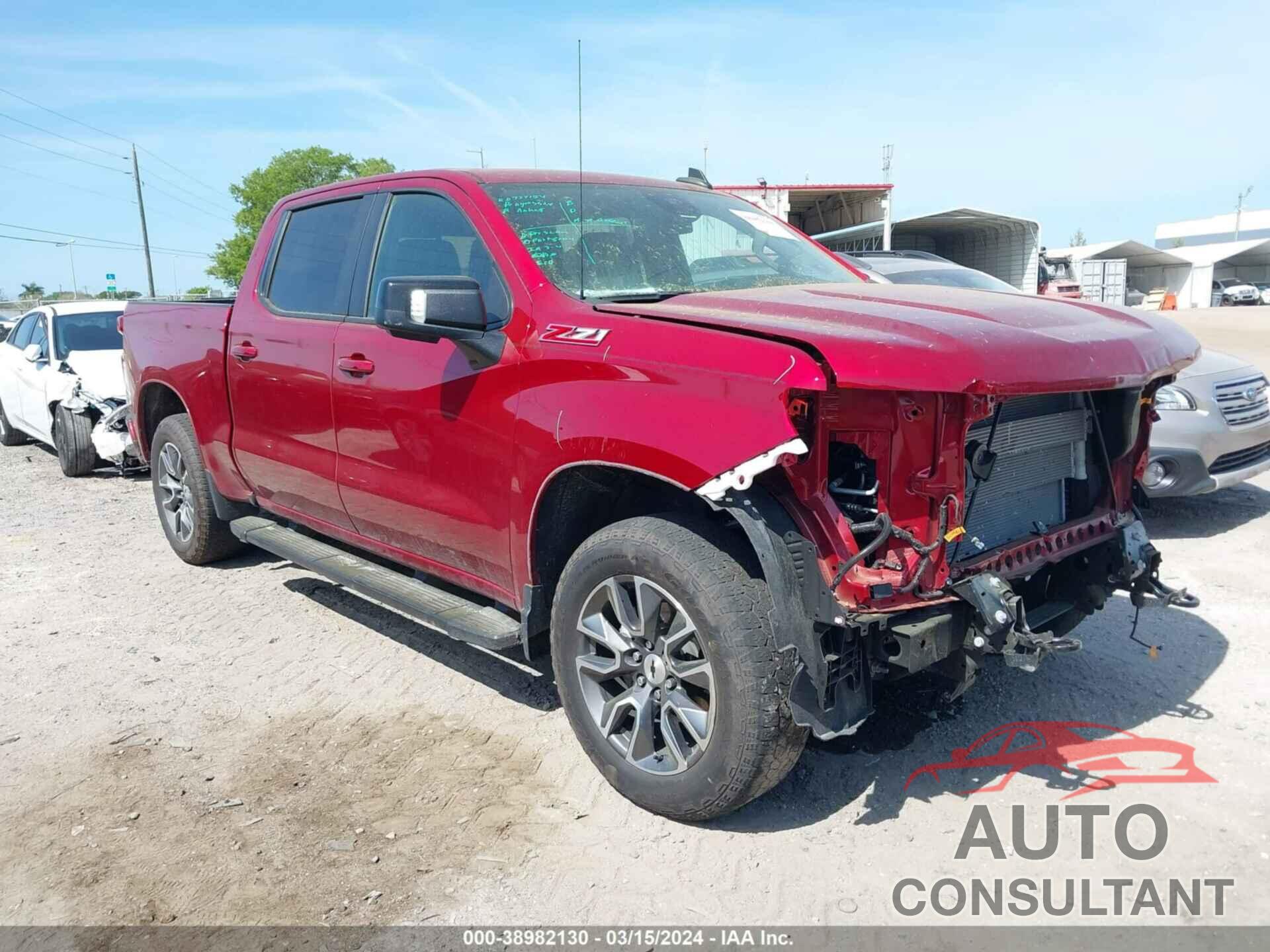 CHEVROLET SILVERADO 1500 2022 - 1GCUDEED4NZ556331