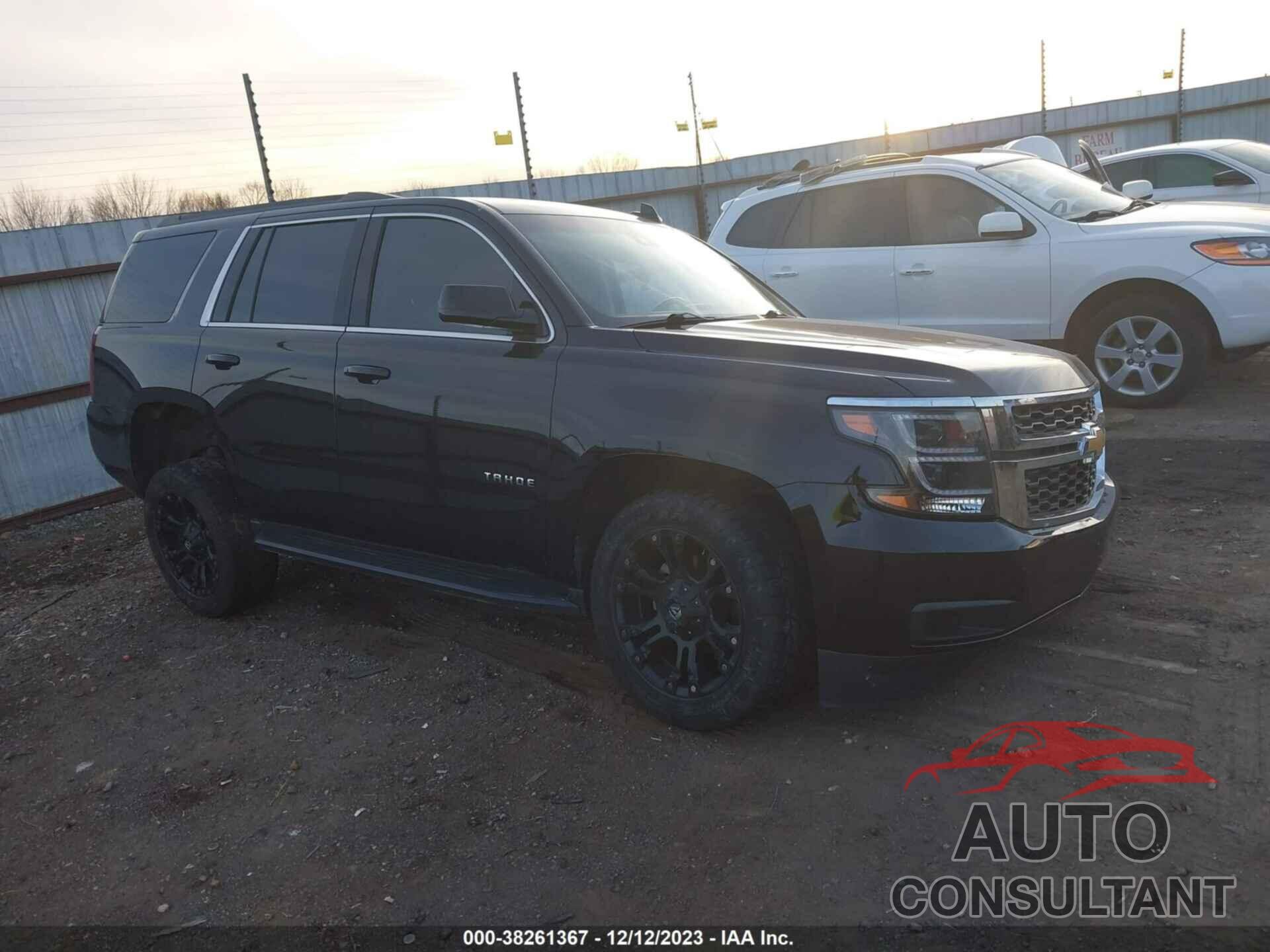 CHEVROLET TAHOE 2018 - 1GNSKAKC4JR256419