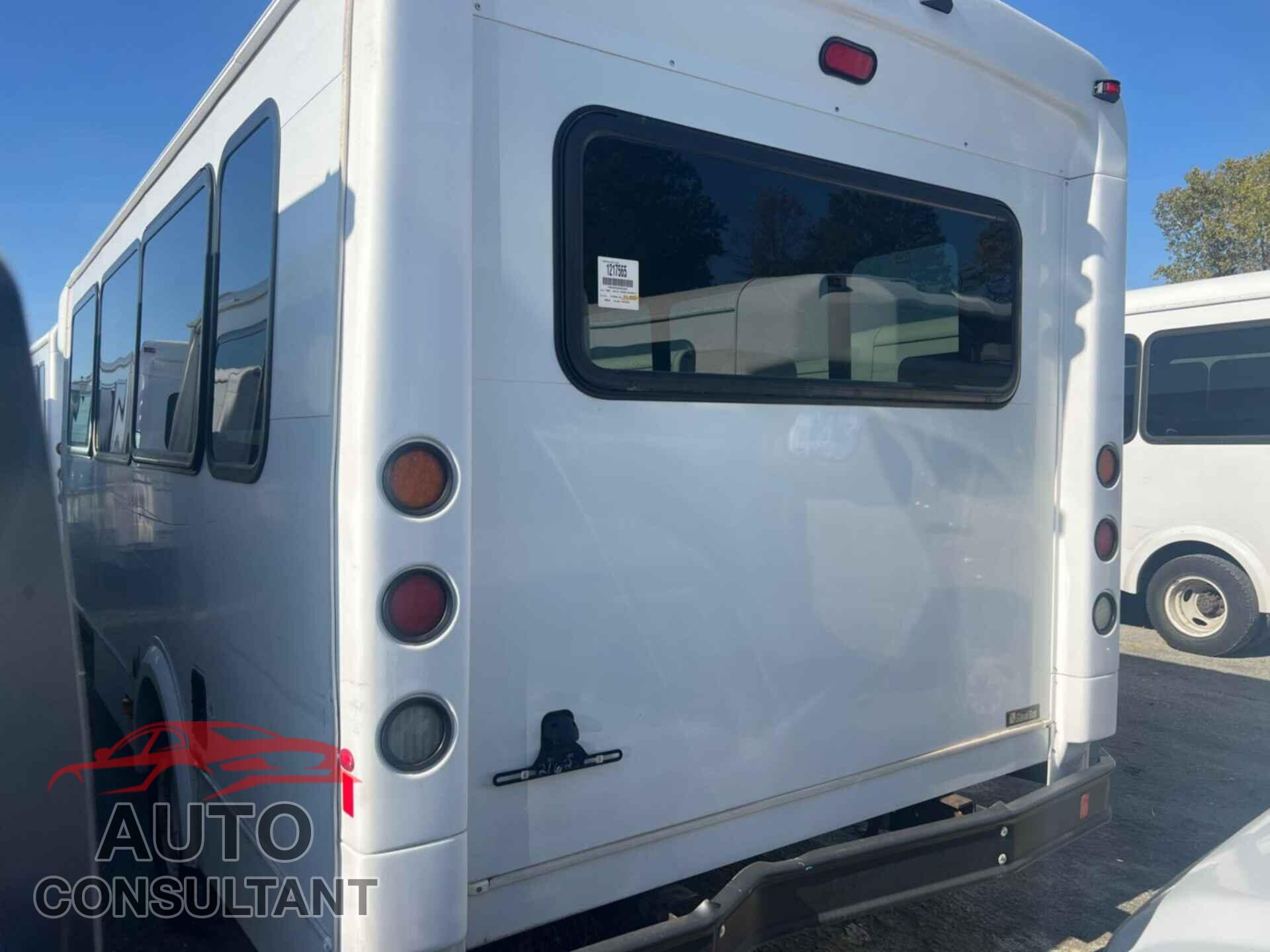 FORD E-450 CUTAWAY 2017 - 1FDFE4FS5HDC32007