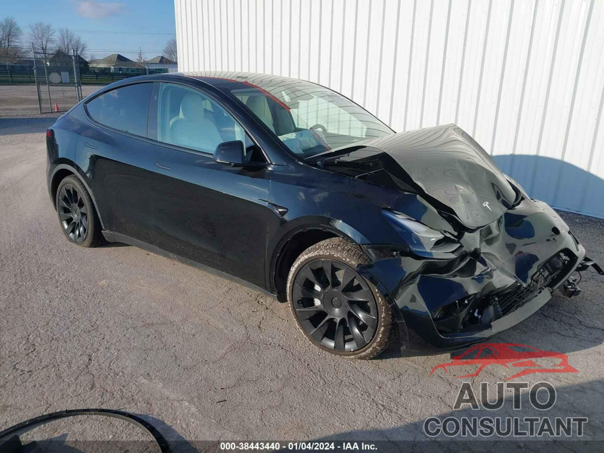 TESLA MODEL Y 2023 - 7SAYGAEE3PF902021