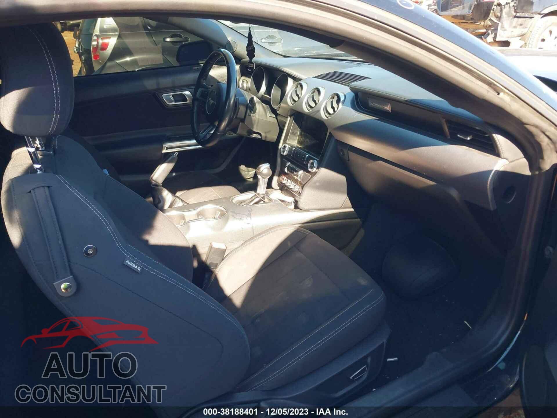 FORD MUSTANG 2018 - 1FA6P8TH2J5166536